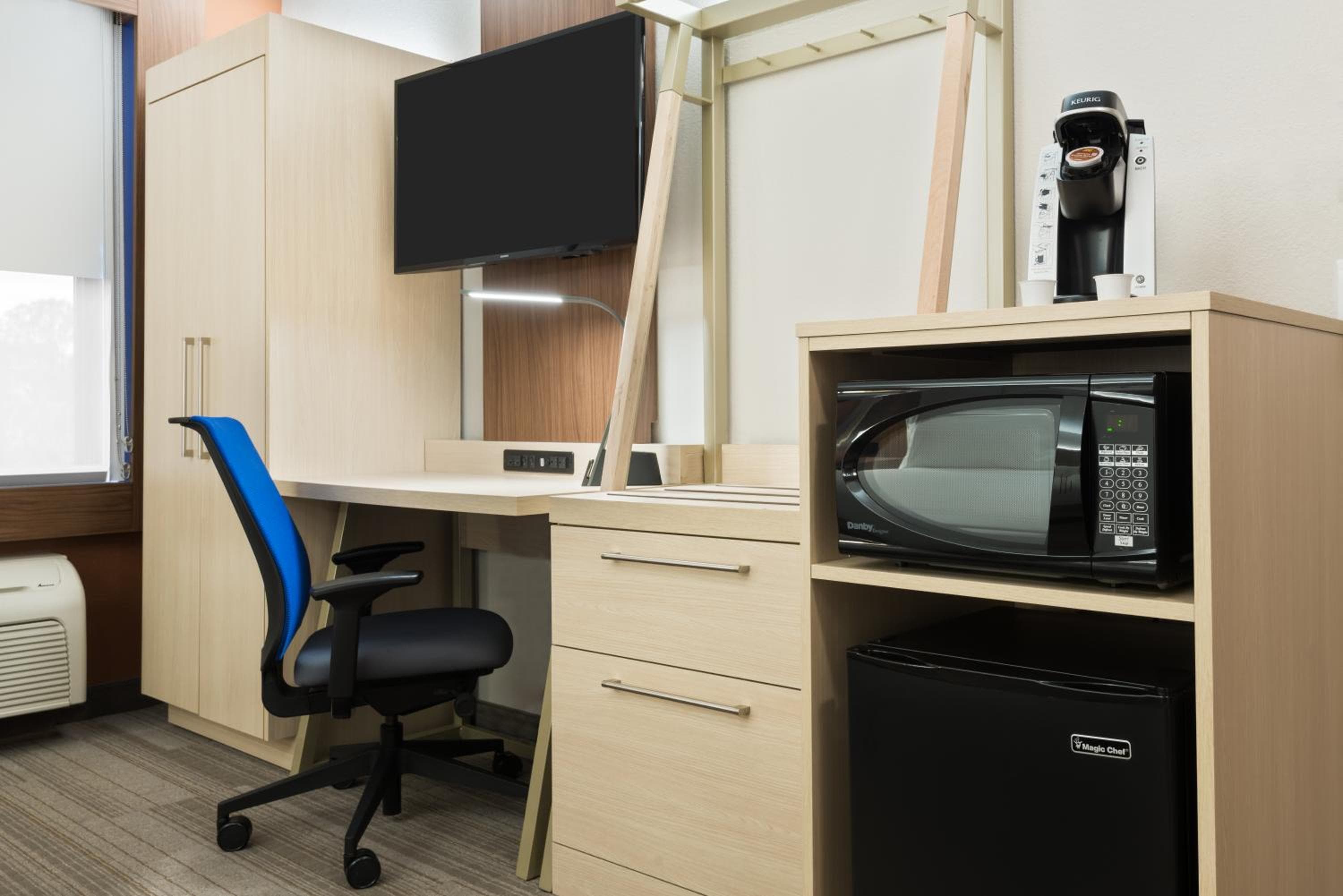 Holiday Inn Express & Suites: Universal Orlando más cercano, un hotel IHG — 6