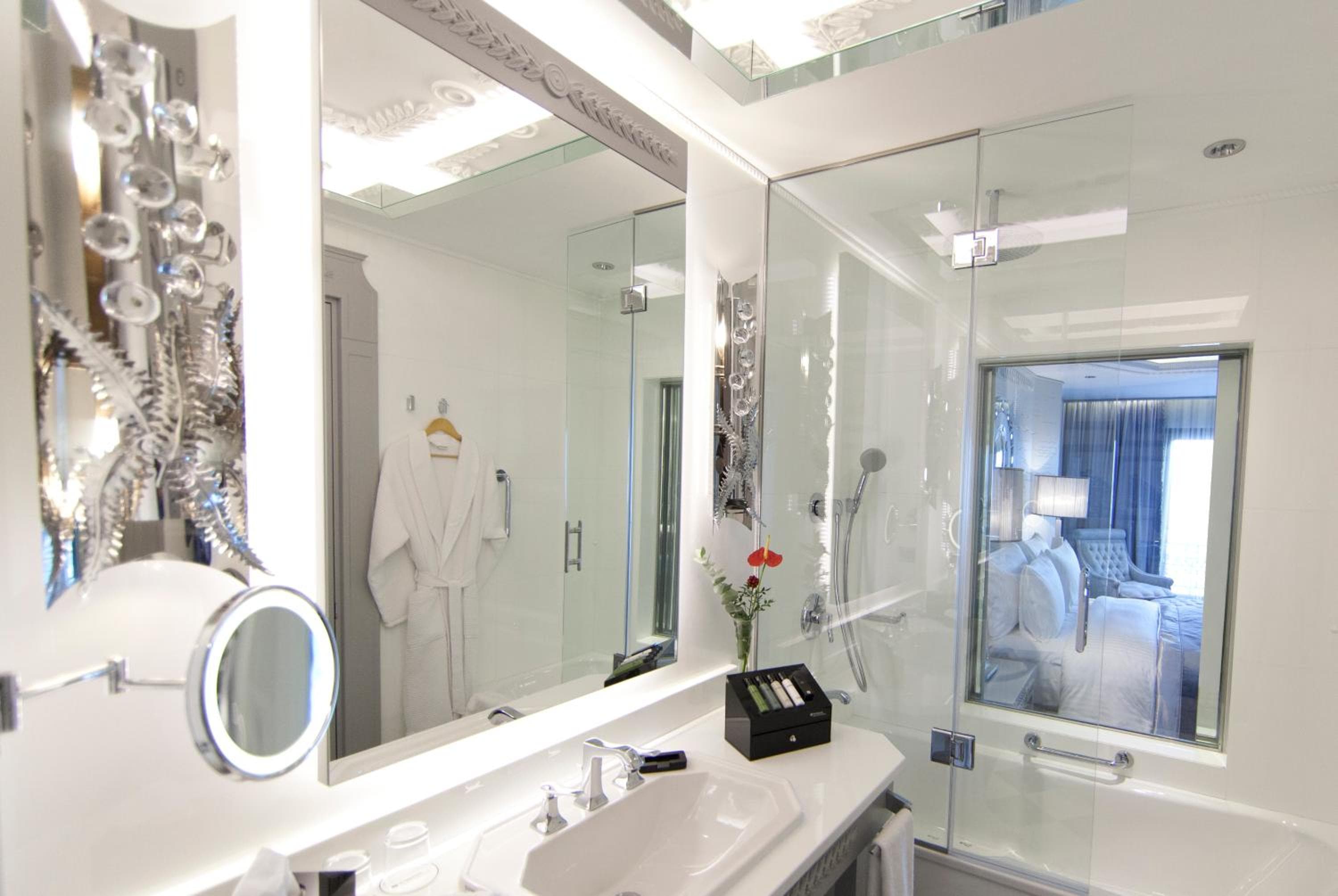 Wyndham Grand Istanbul Kalamış Marina Hotel — 6