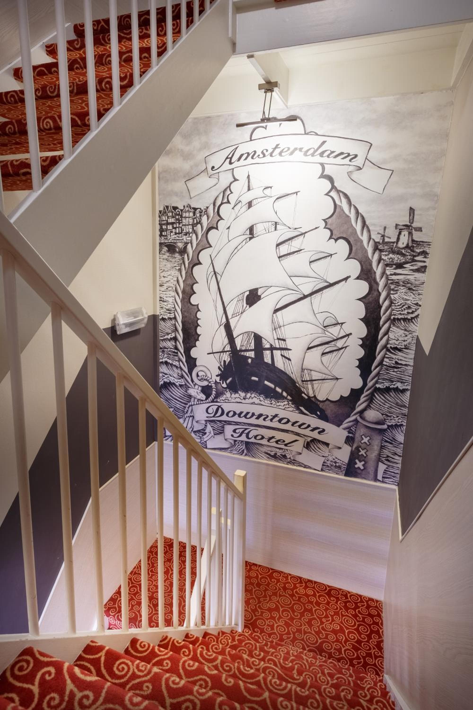 Amsterdam Downtown Hotel — 27