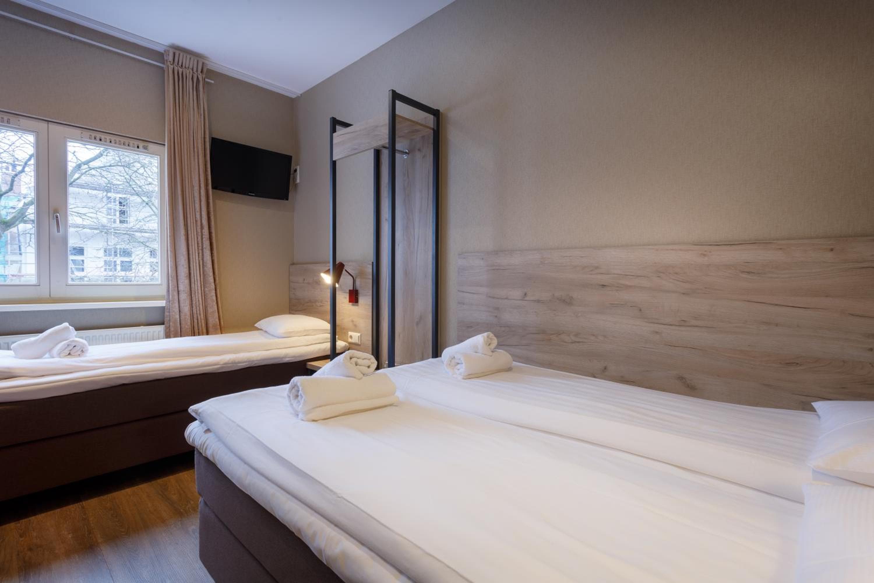 Amsterdam Downtown Hotel — 21