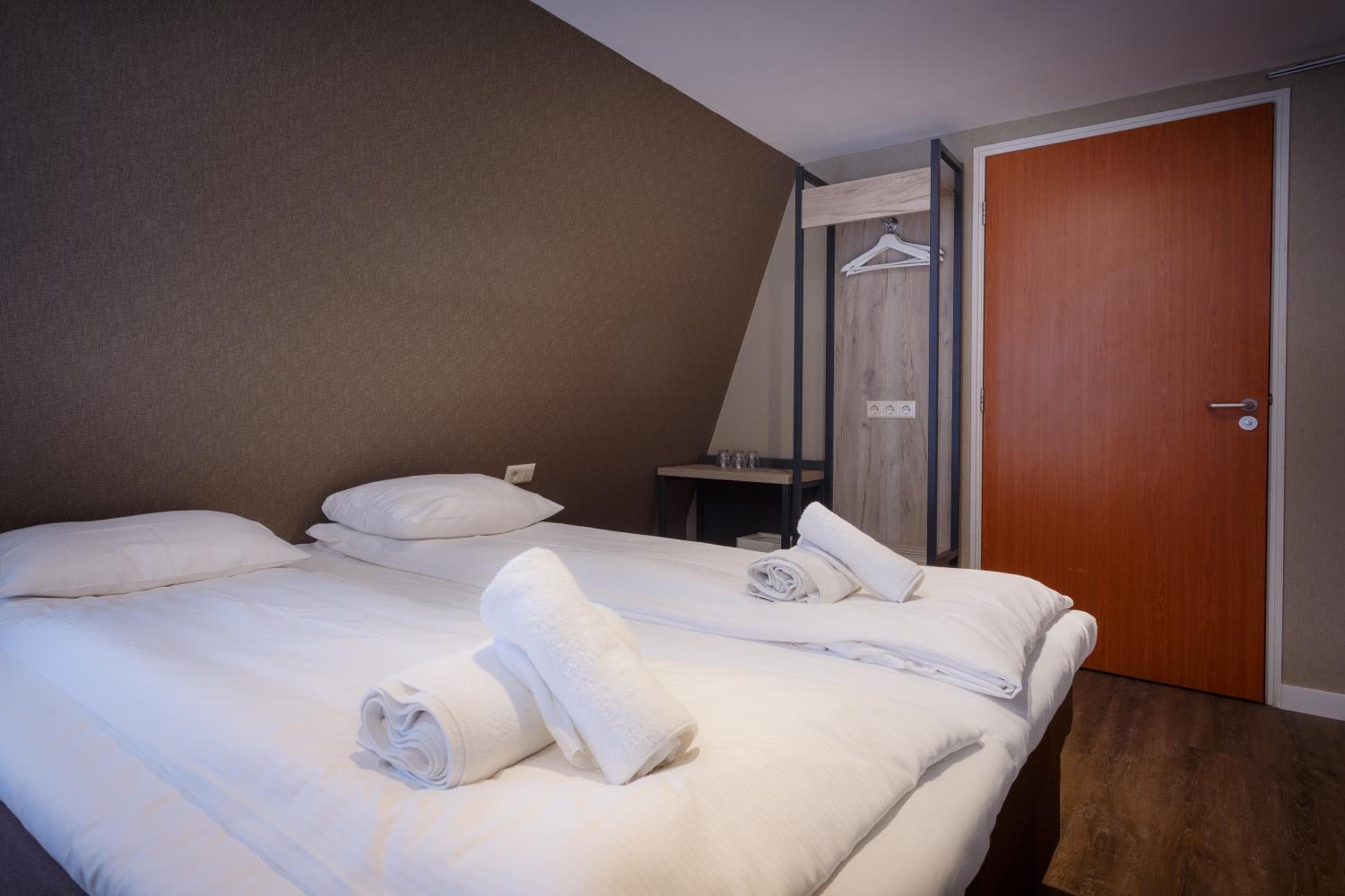 Amsterdam Downtown Hotel — 14