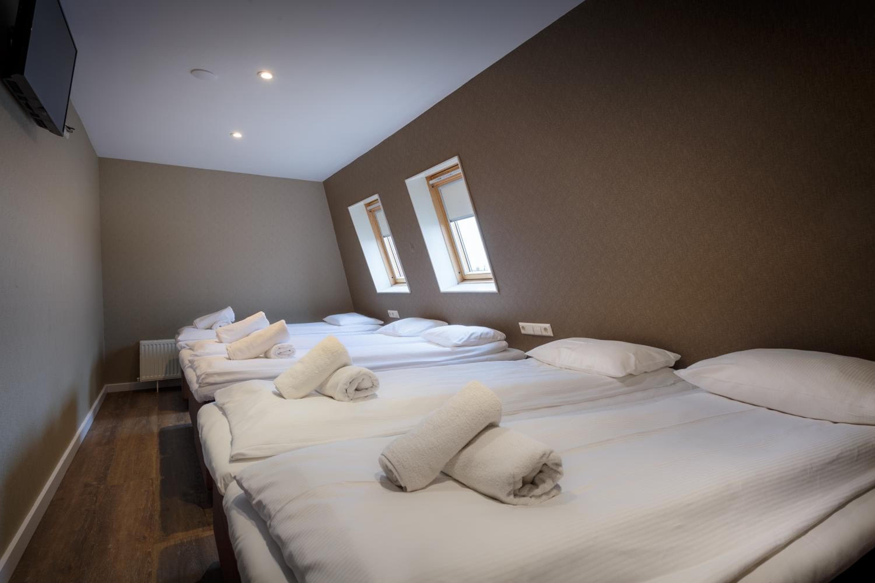 Amsterdam Downtown Hotel — 11