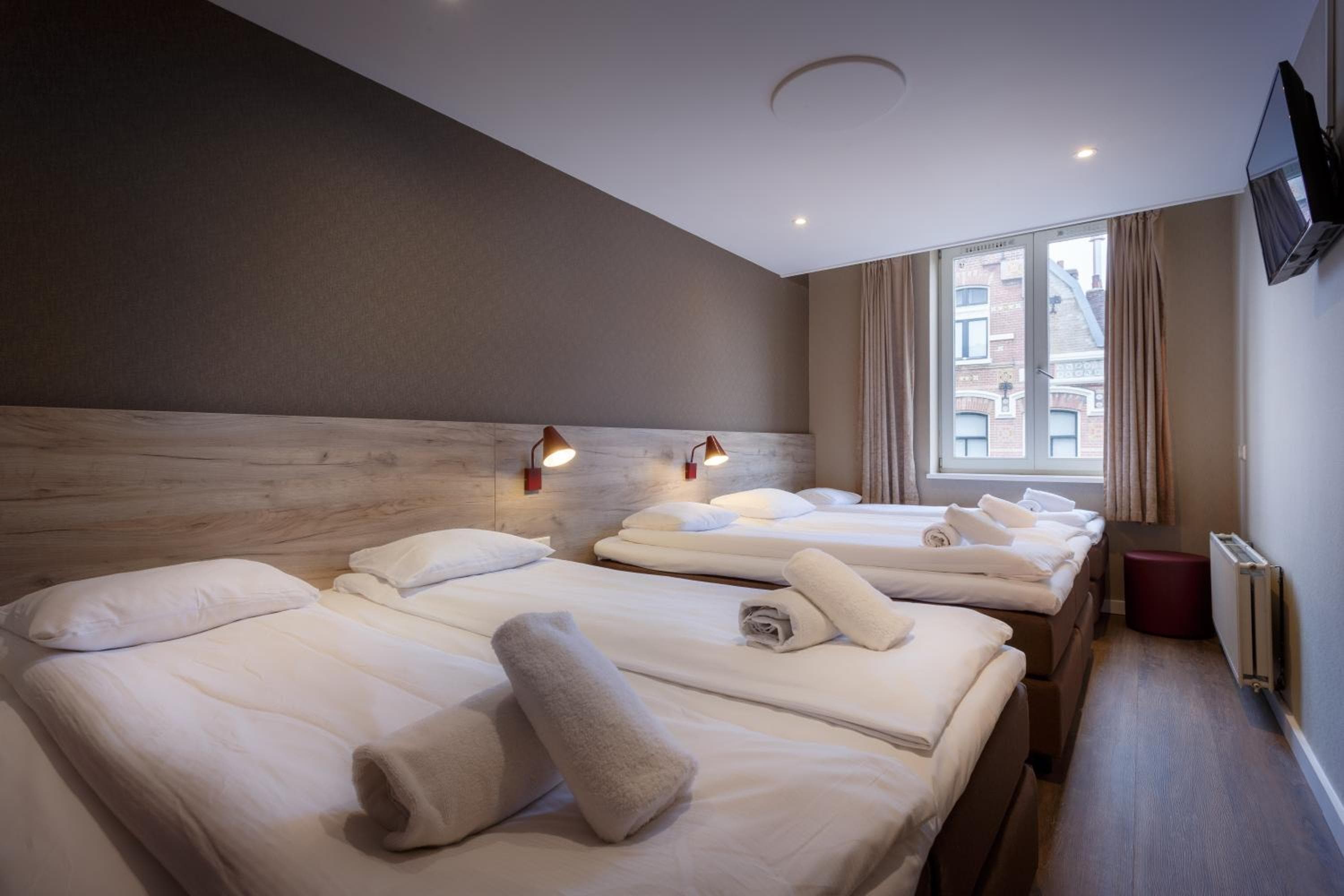 Amsterdam Downtown Hotel — 2