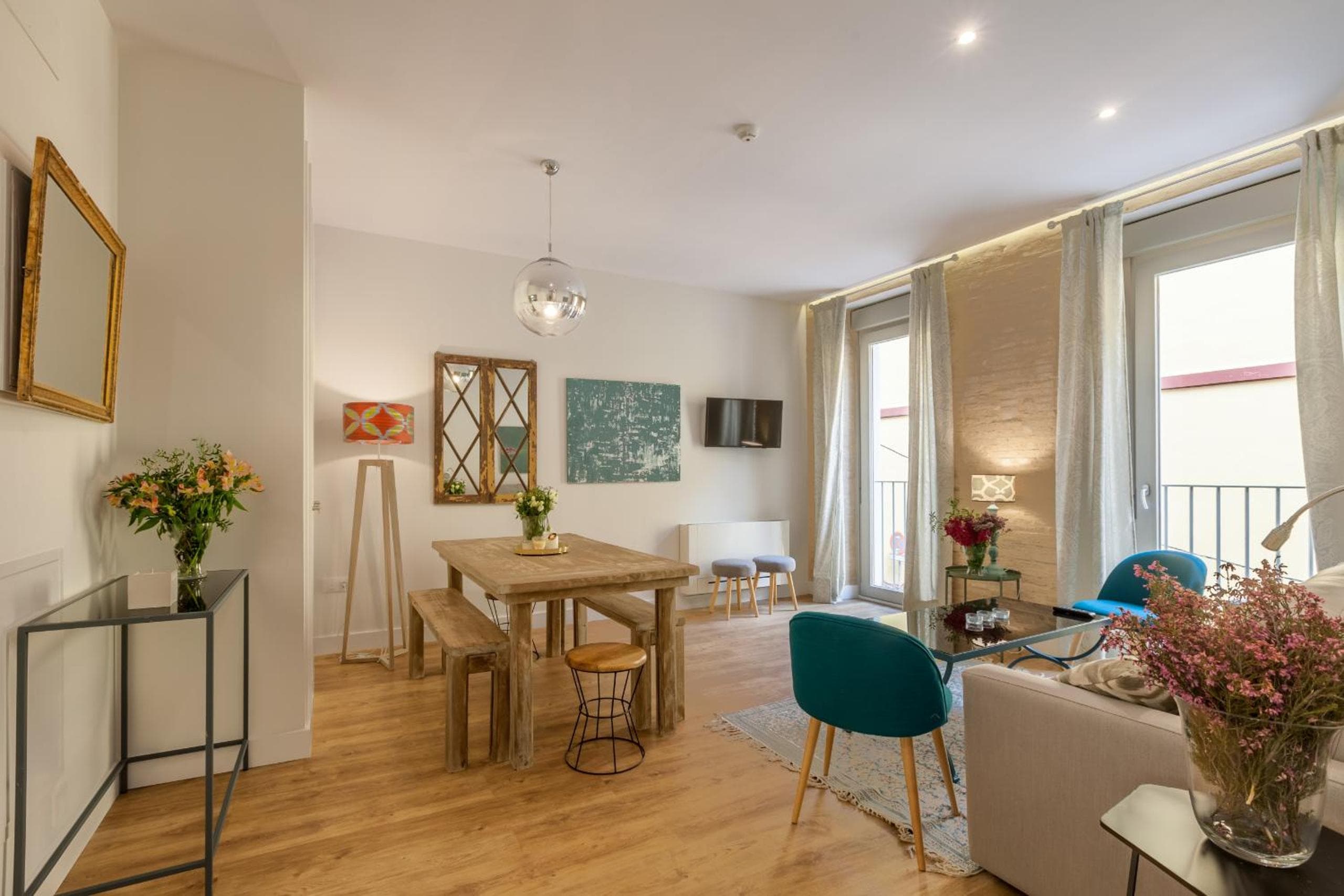 Apartamentos RG Suites Jardines de Murillo — 1