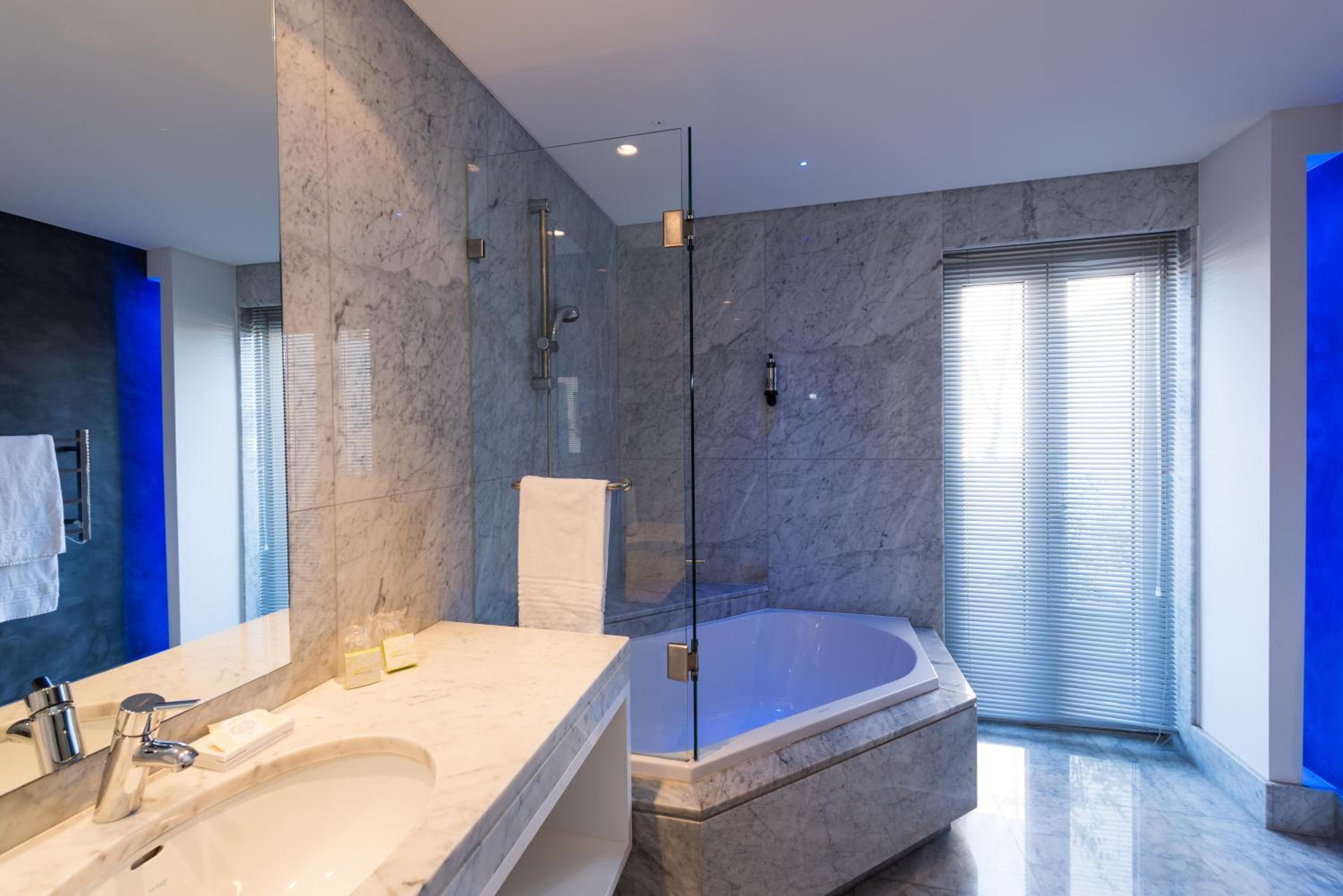 Apartments Pateo - Lisbon Lounge Suites — 3