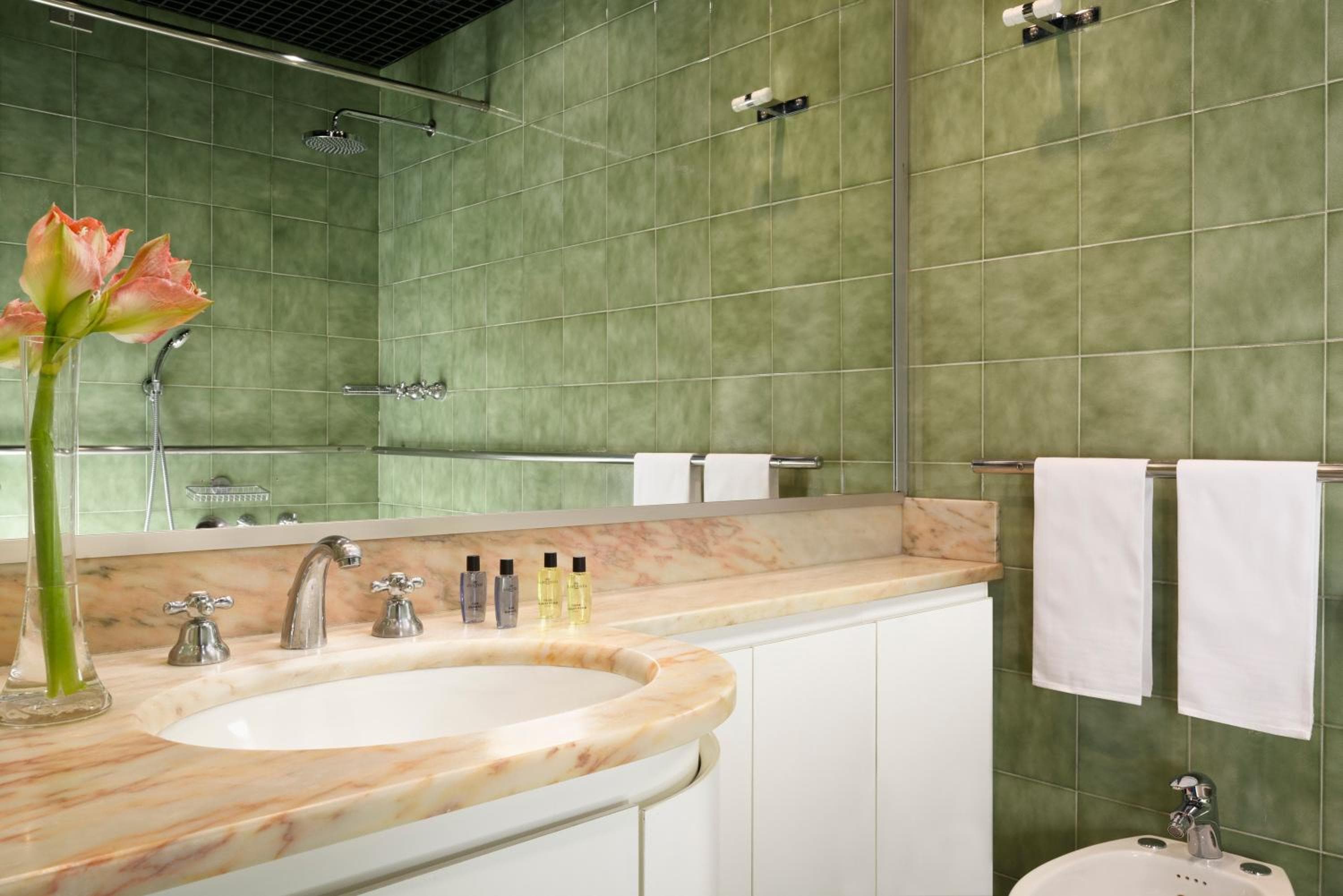 UNAWAY Hotel & Residence Contessa Jolanda Milano — 18