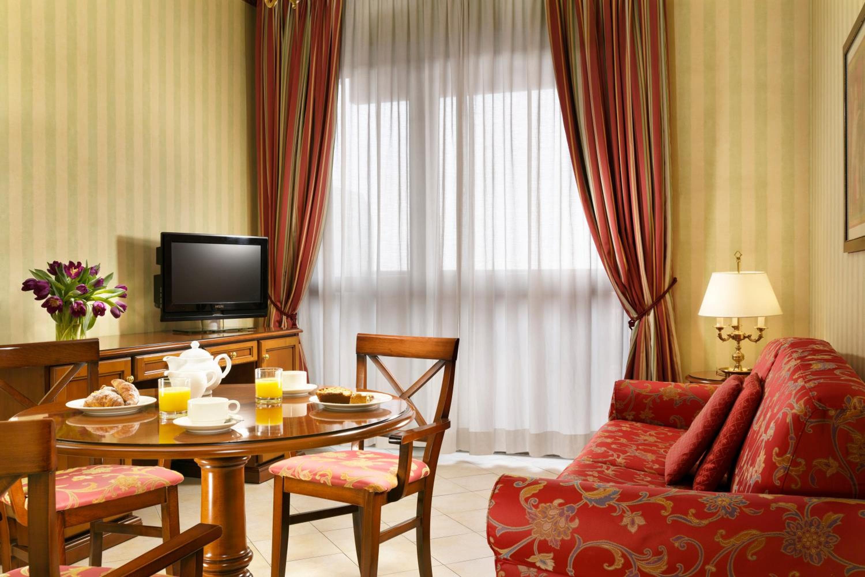 UNAWAY Hotel & Residence Contessa Jolanda Milano — 9