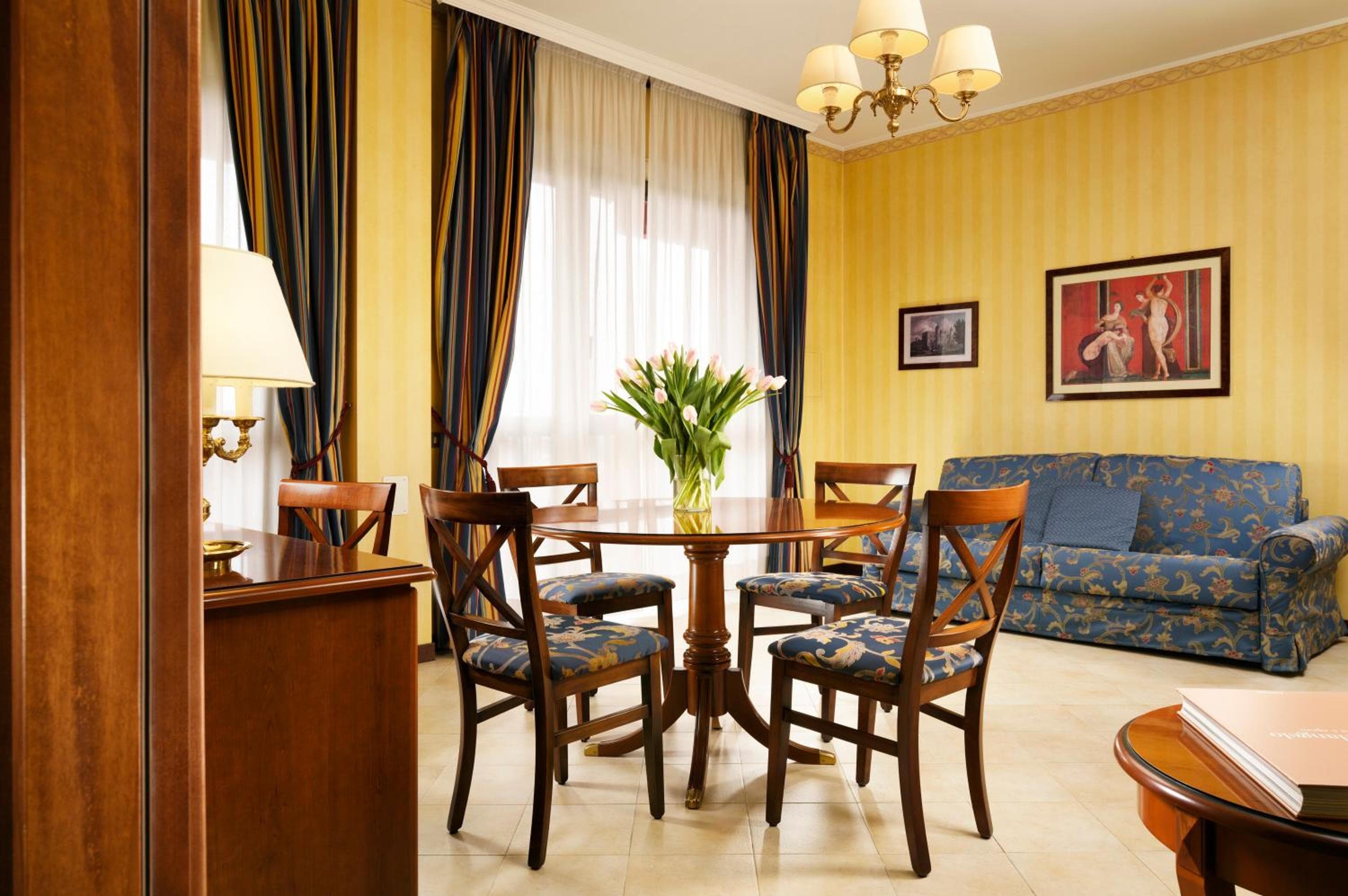 UNAWAY Hotel & Residence Contessa Jolanda Milano — 14