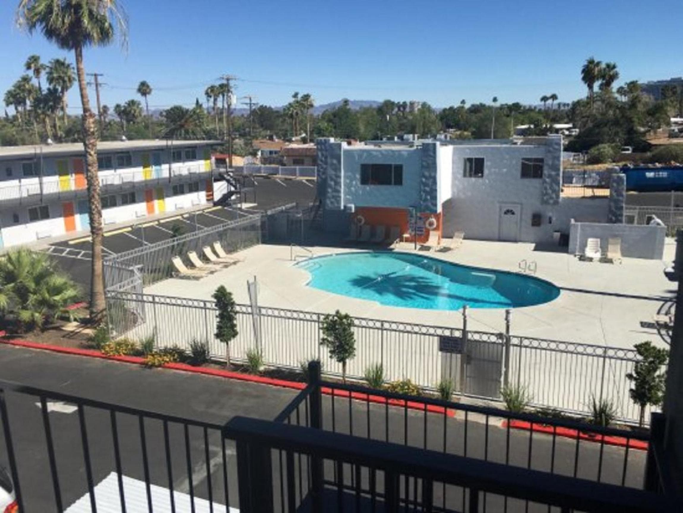 Super 8 by Wyndham Las Vegas North Strip/Zona de Fremont St. — 8