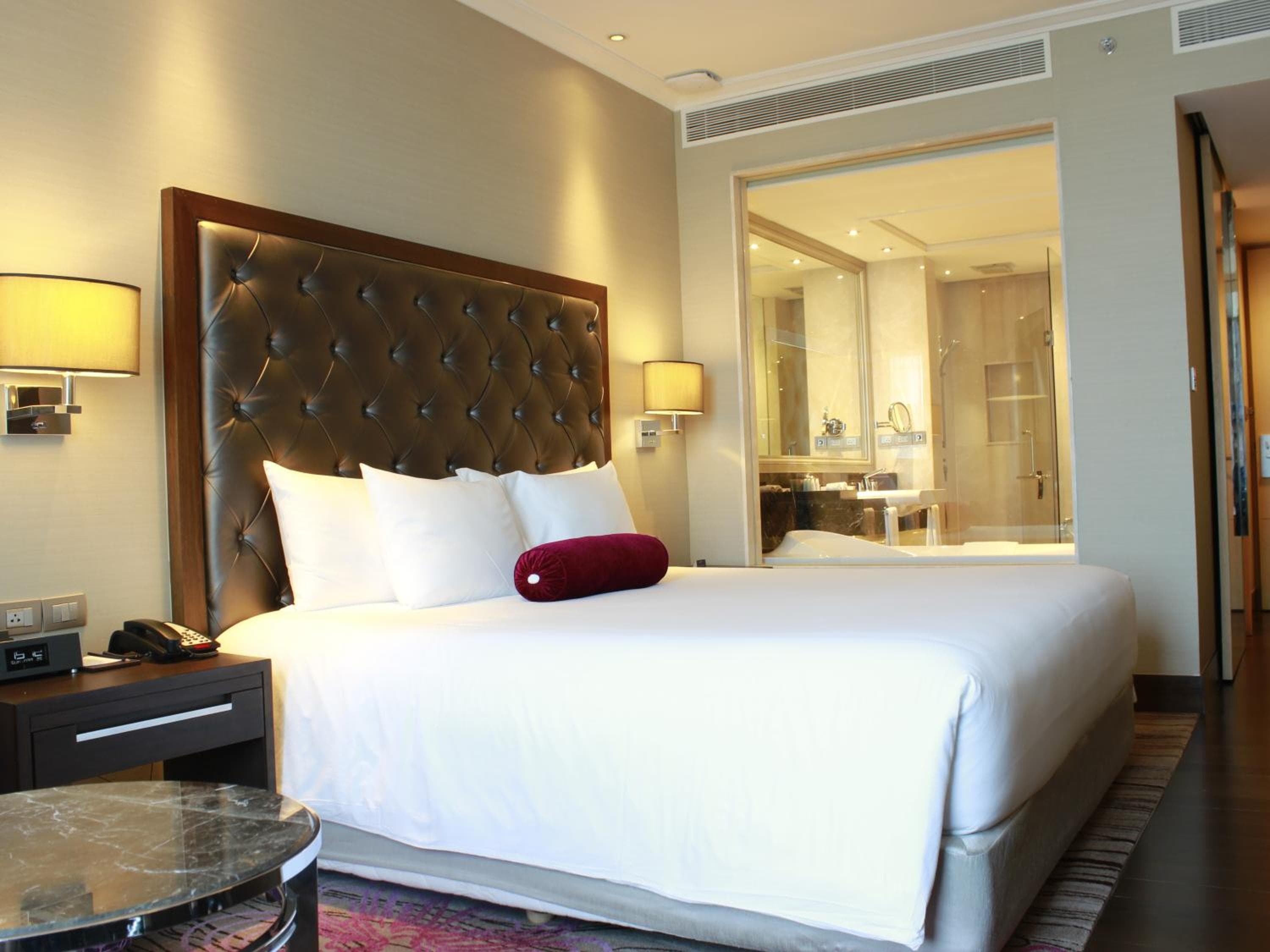 Radisson Blu Plaza Bangkok — 25