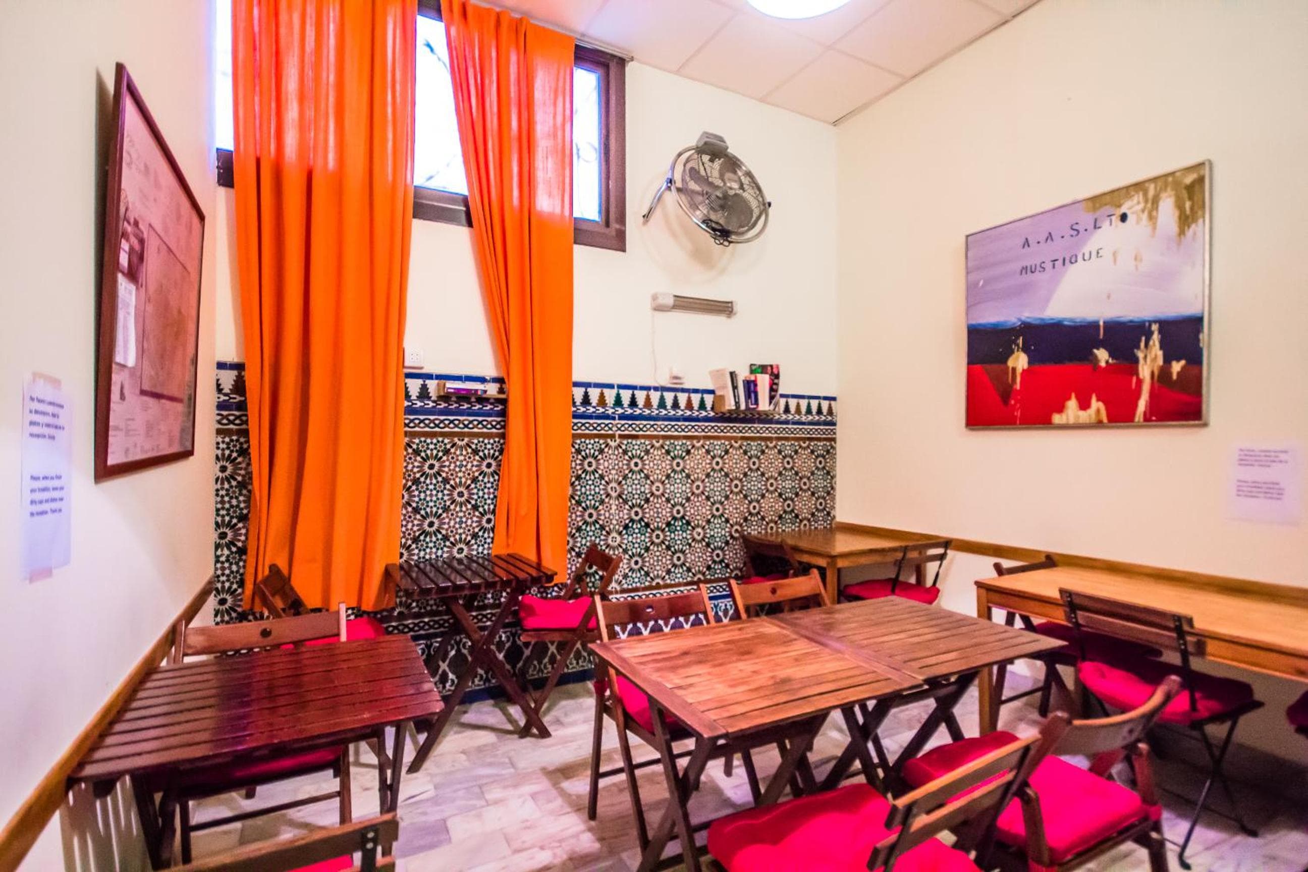 Hotel Nuevo Suizo — 16