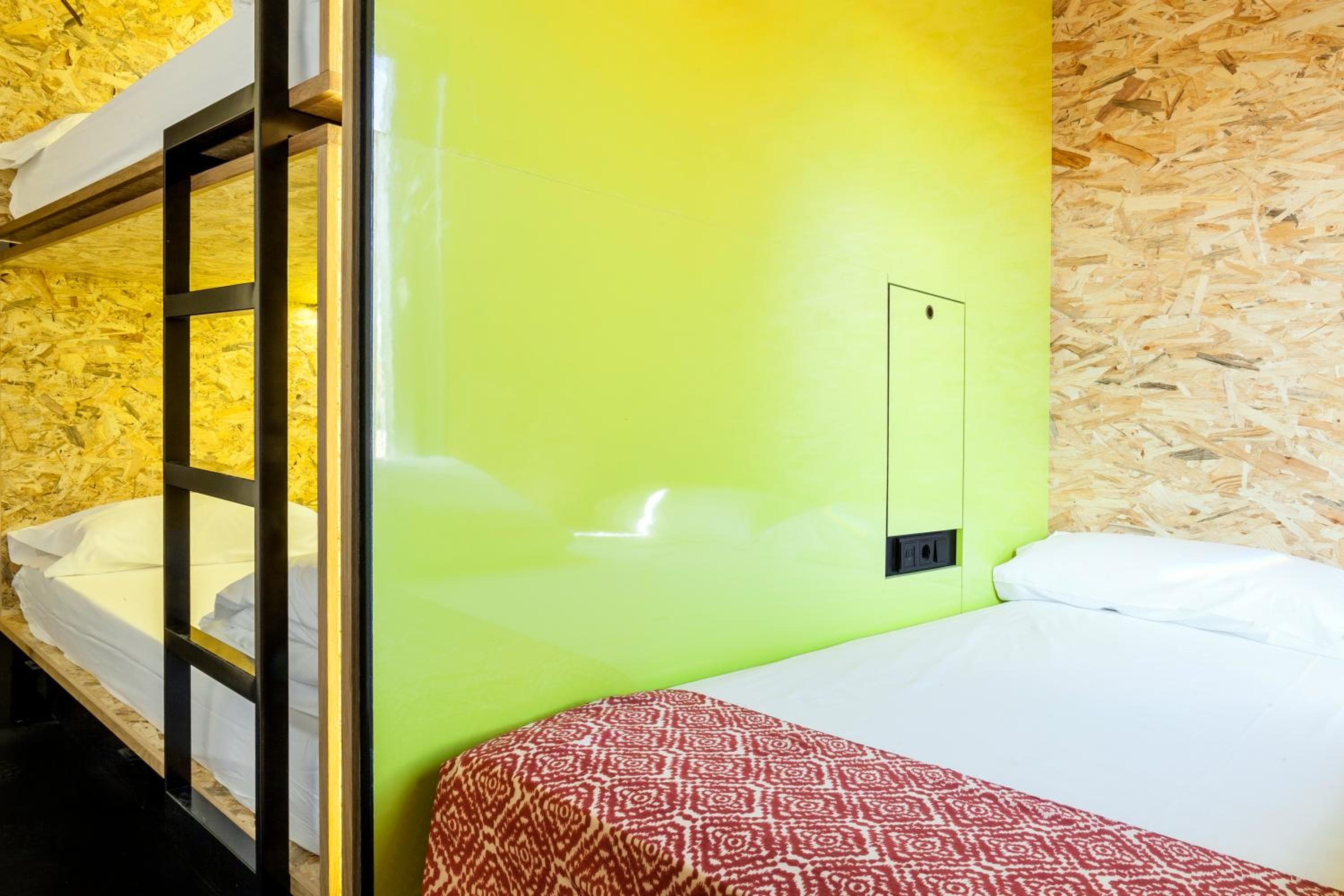Bastardo Hostel — 24