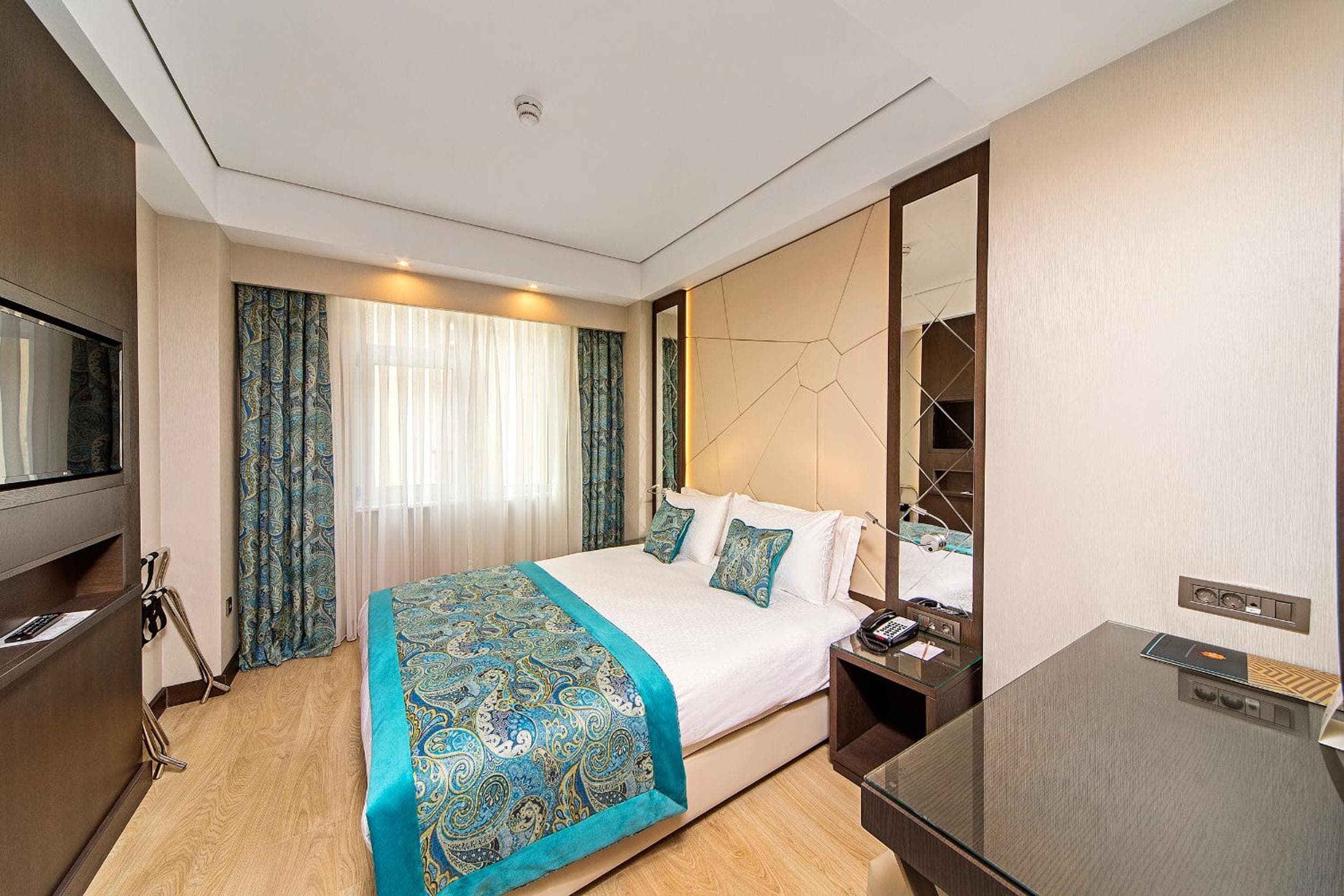 Mukarnas Taksim Hotel — 18