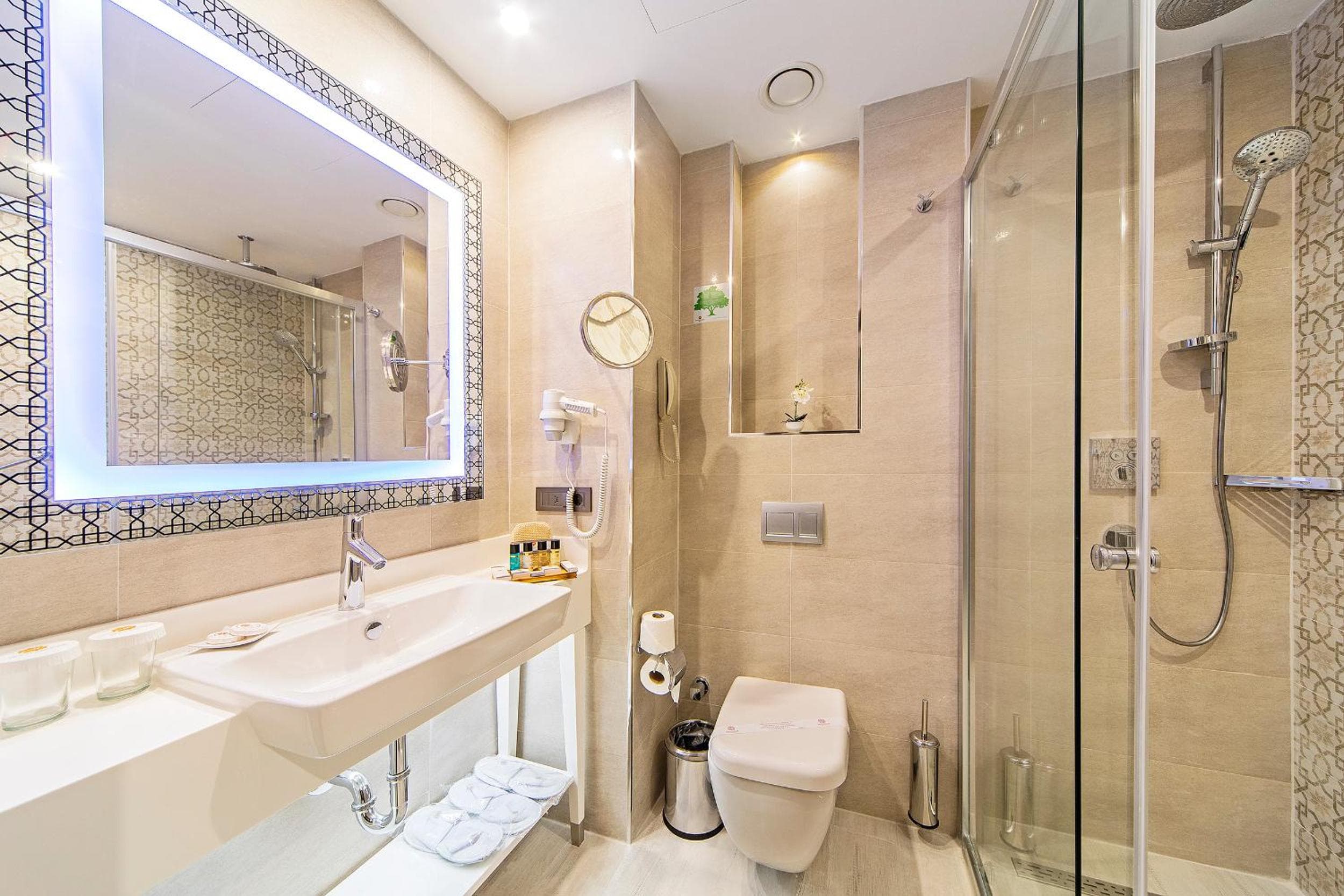 Mukarnas Taksim Hotel — 8