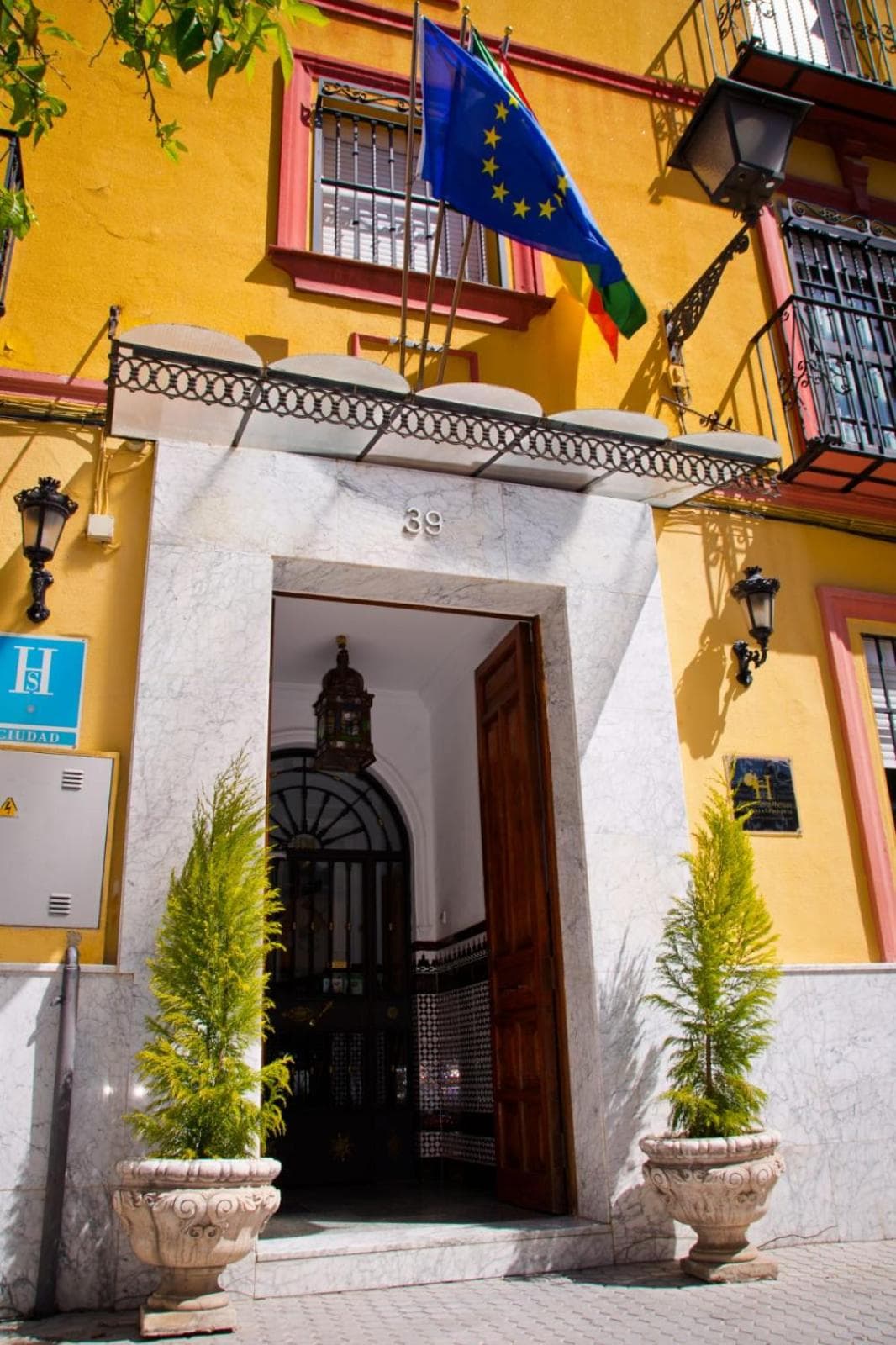 Hostal La Muralla — 15