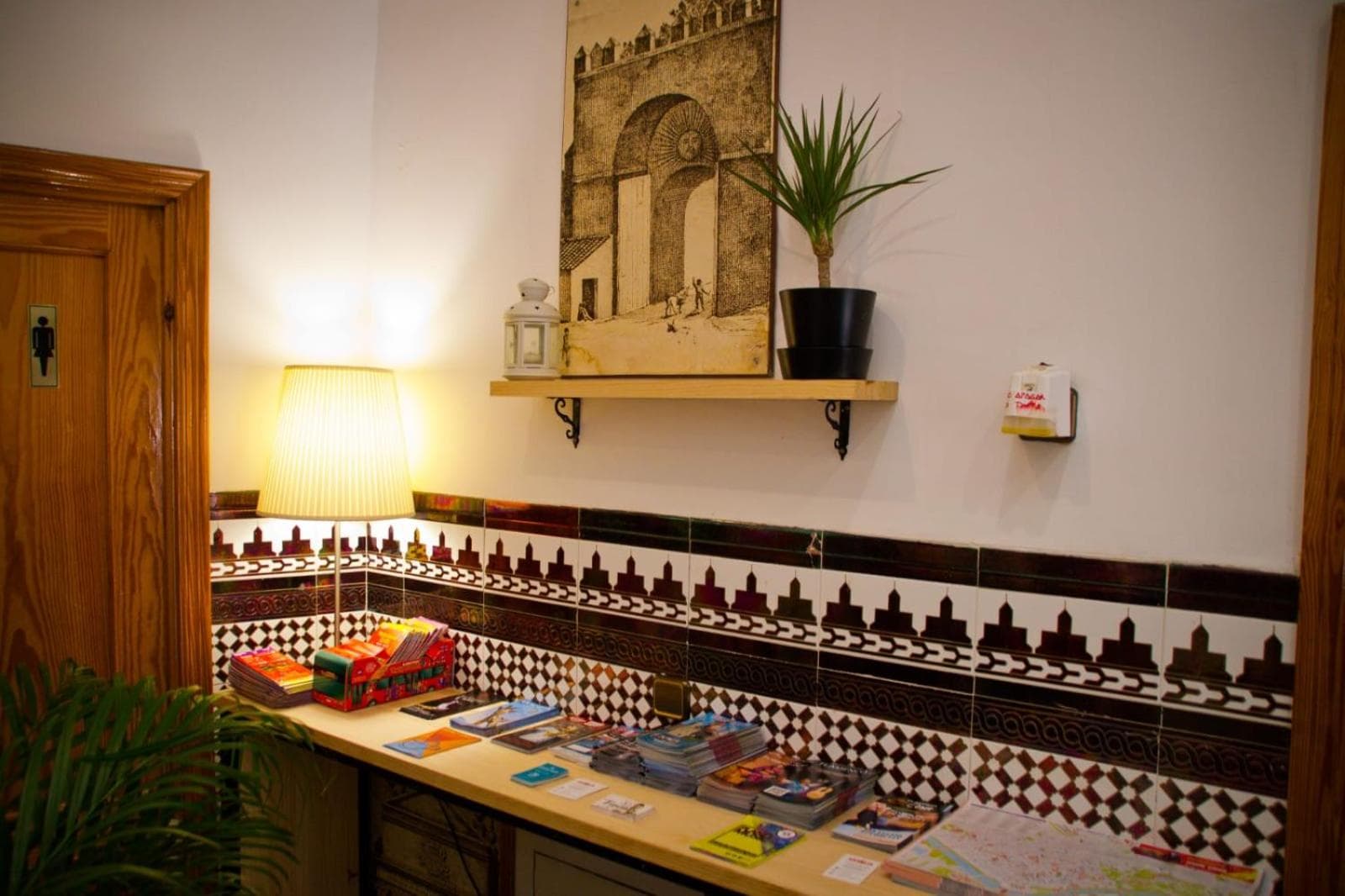 Hostal La Muralla — 10