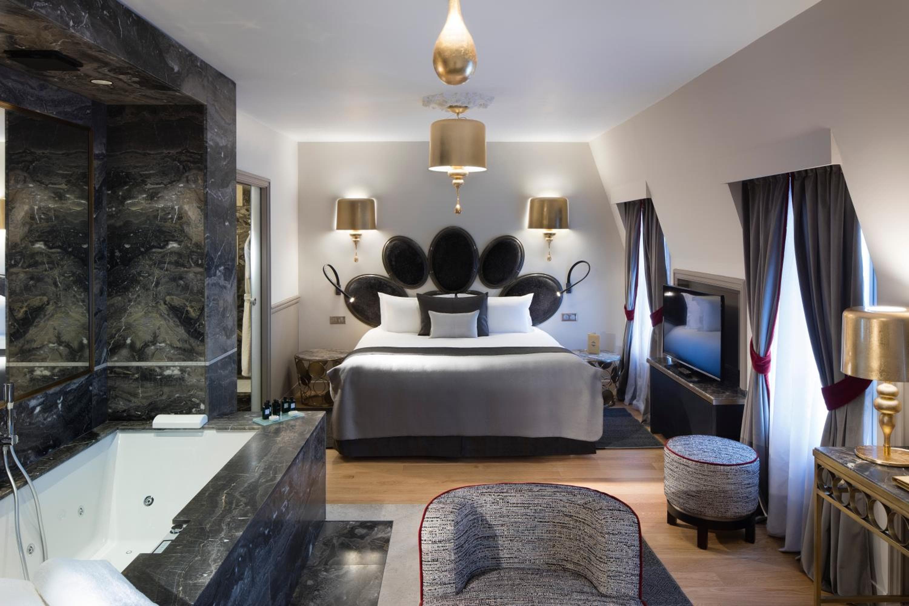 Hotel Lumen Paris Louvre — 16