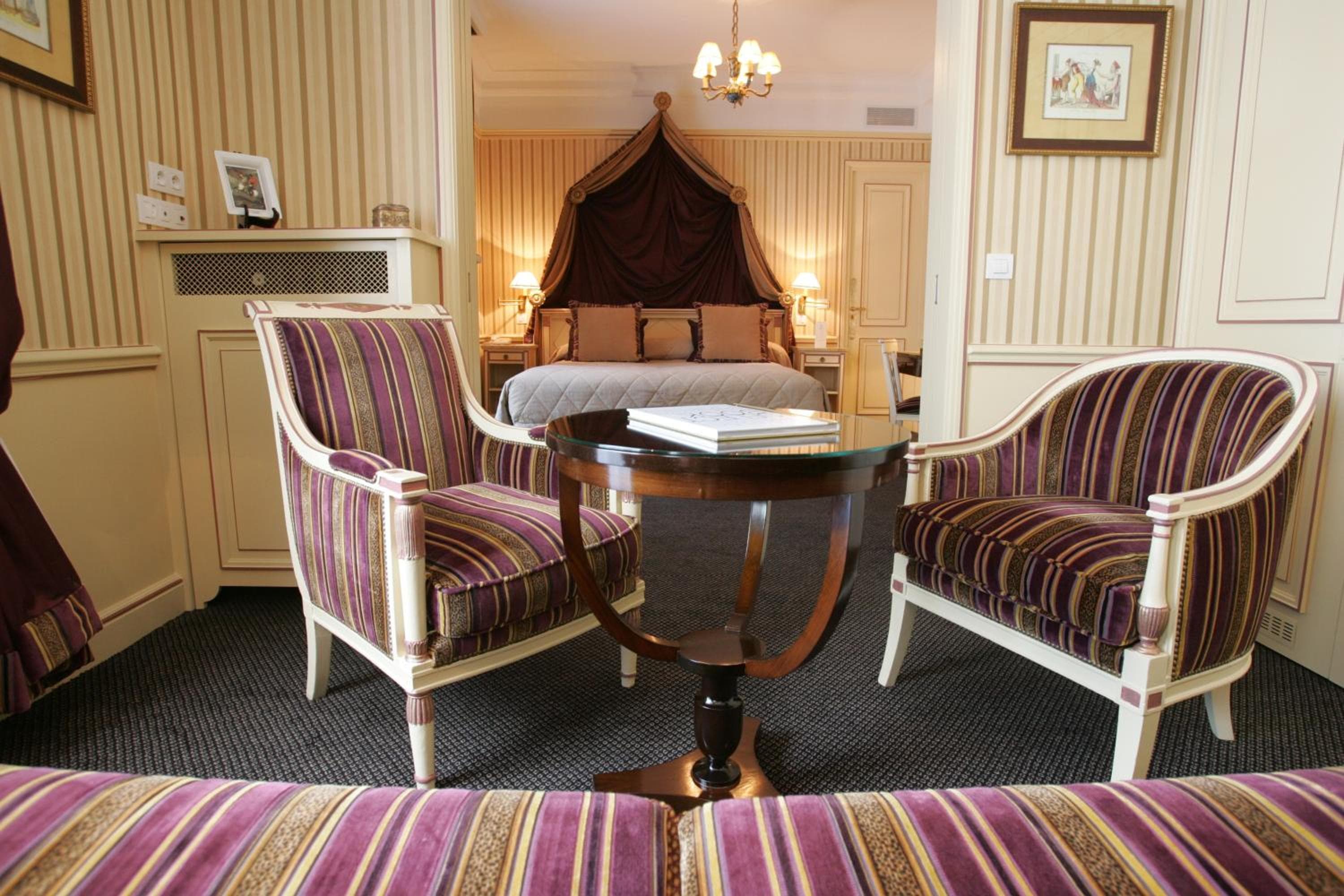 Hôtel Napoleon Paris — 15
