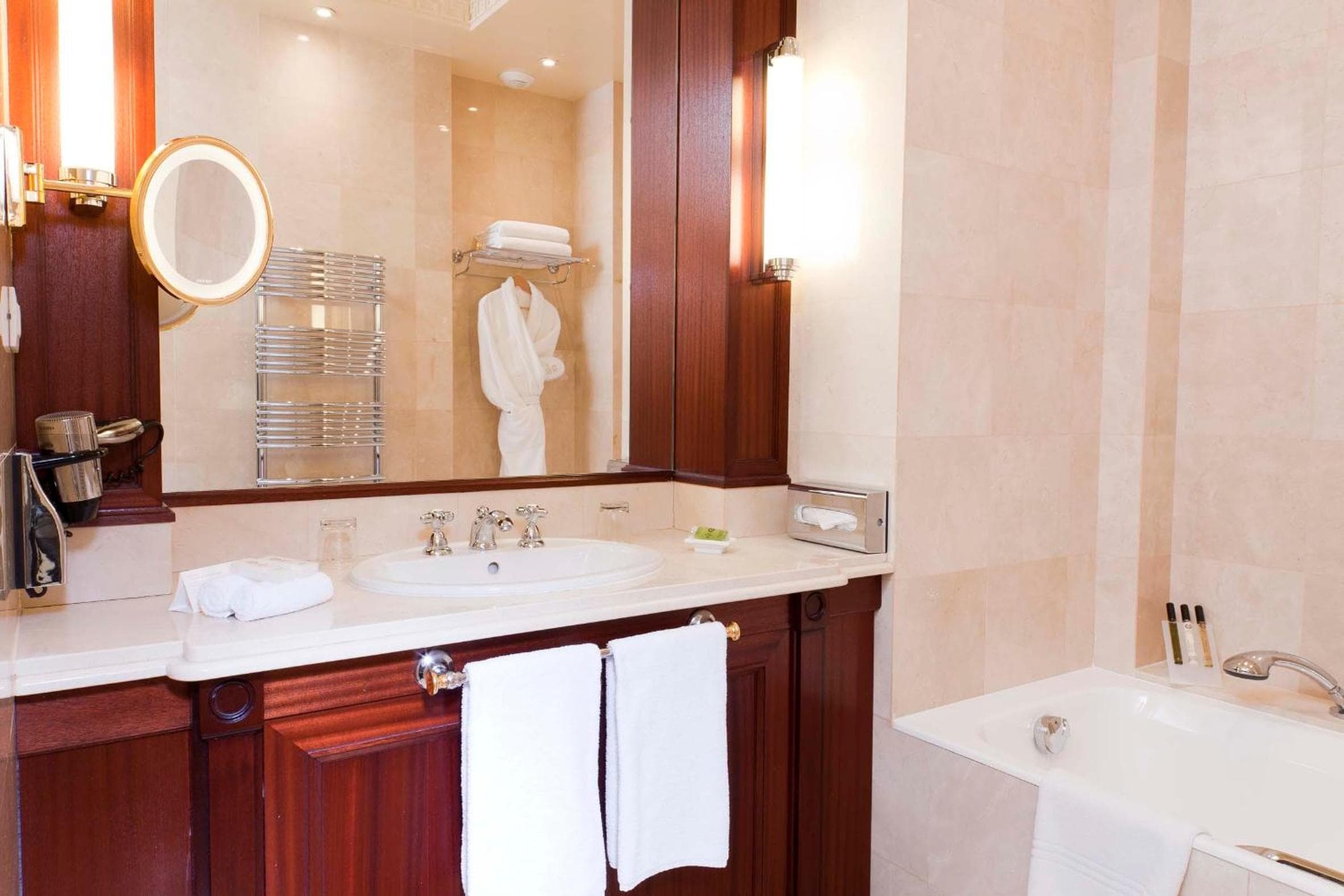 Hotel Napoleon Paris — 9