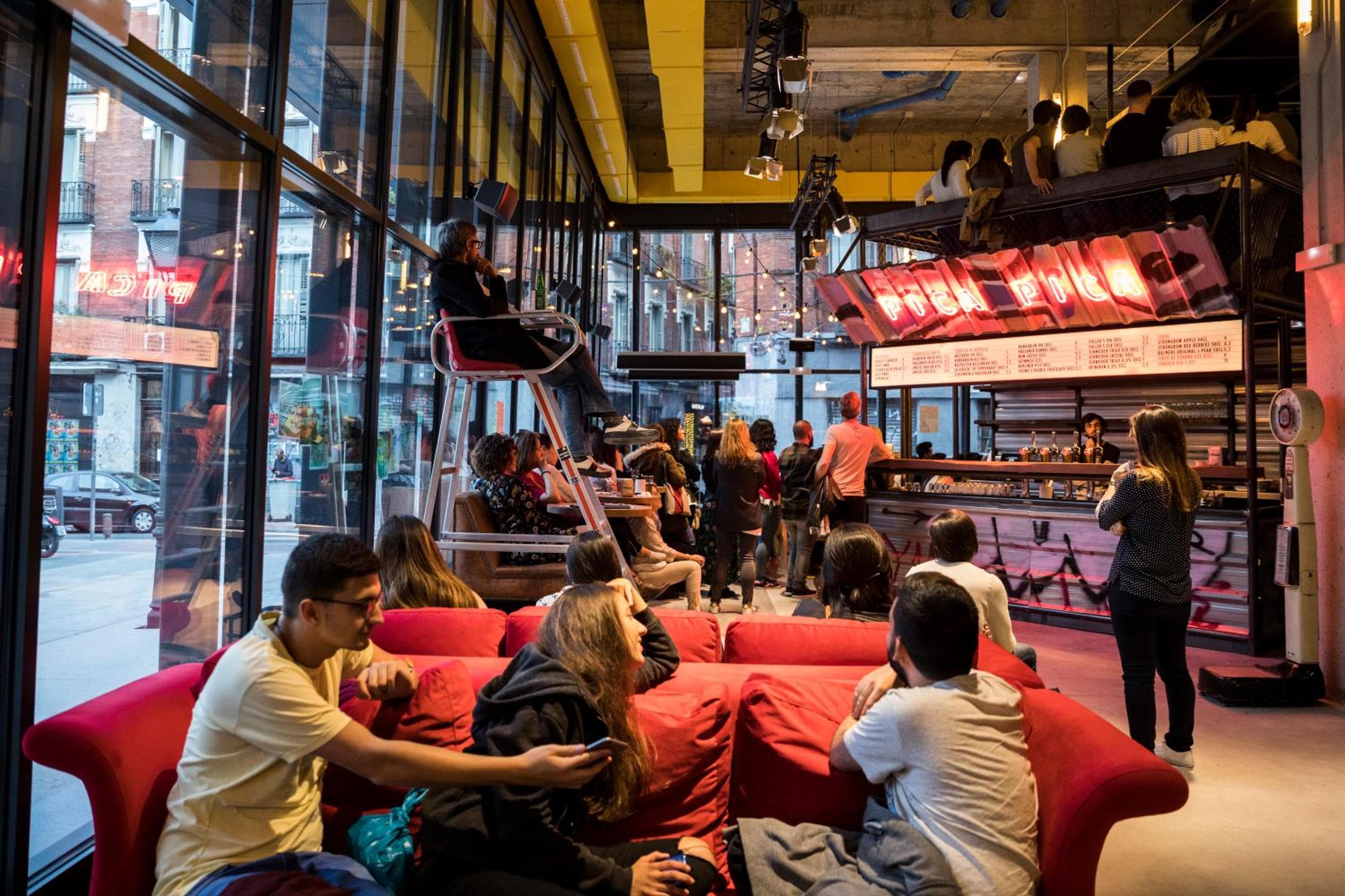 Bastardo Hostel — 18