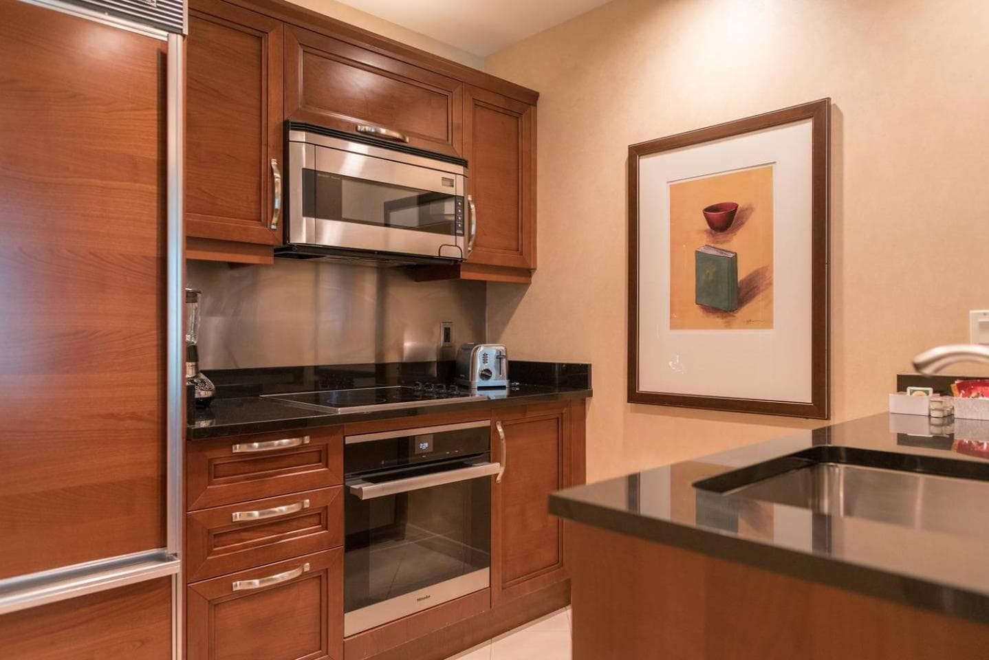 Verdadera suite de 1 dormitorio con balcón y vista al Strip en MGM Signature — 19