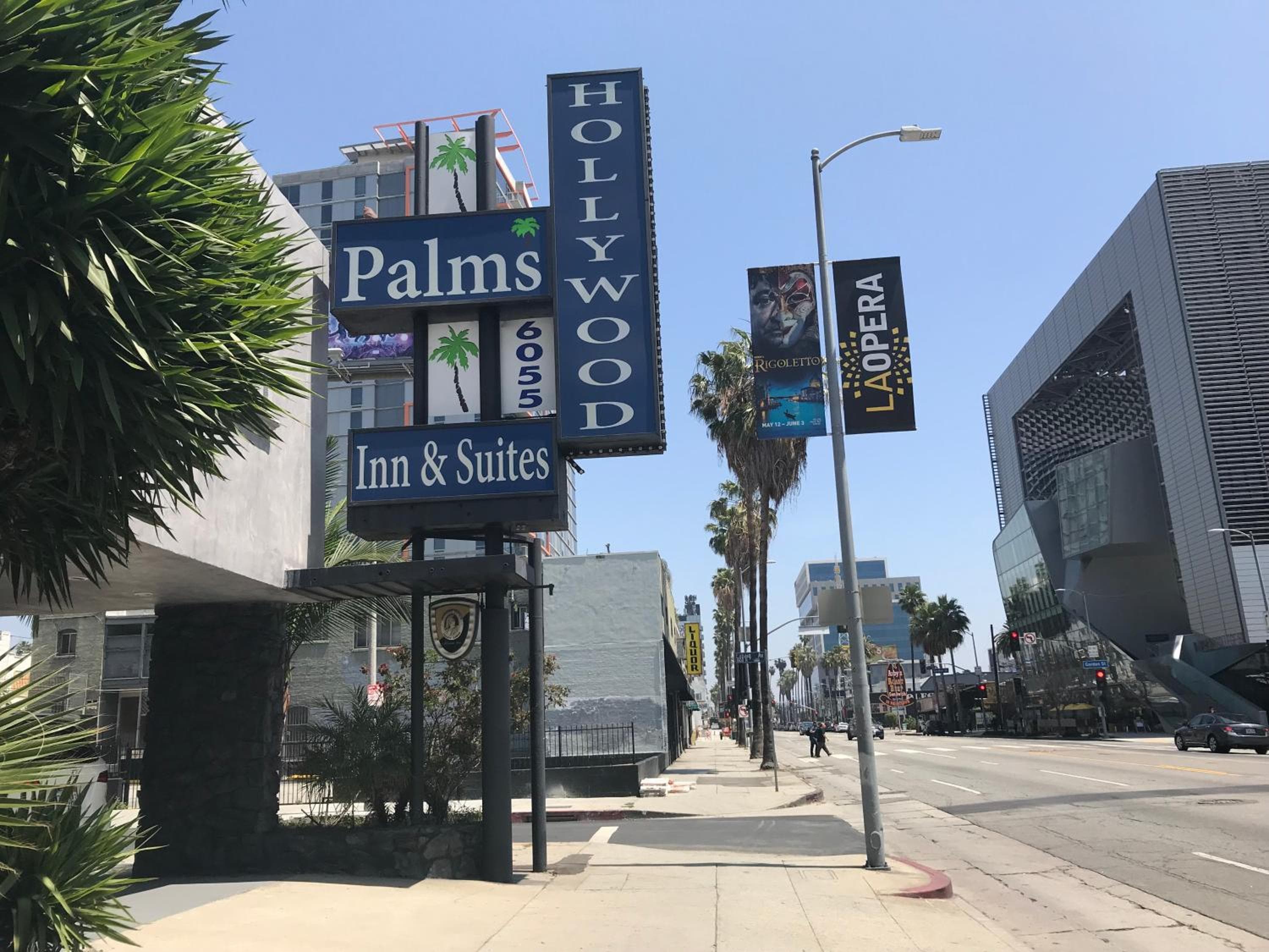 Hollywood Palms Inns & Suites — 5