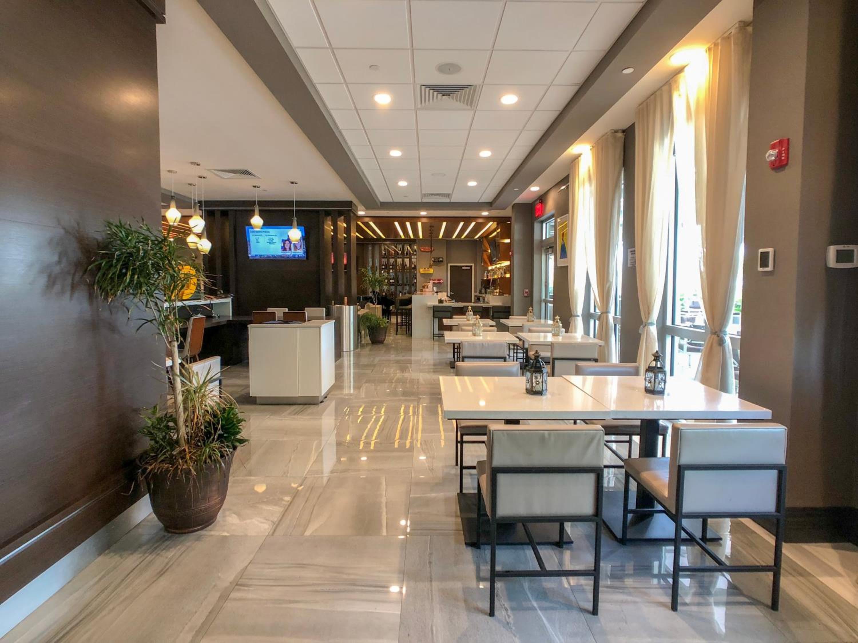 Wingate by Wyndham Miami Airport — 4