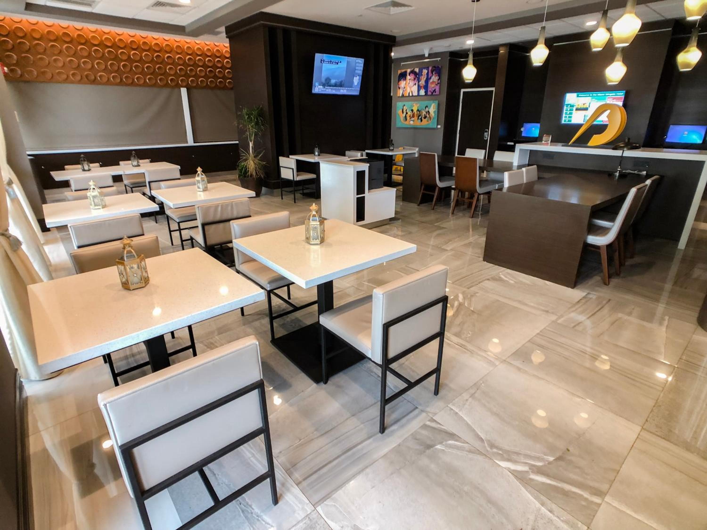 Wingate by Wyndham Miami Airport — 7