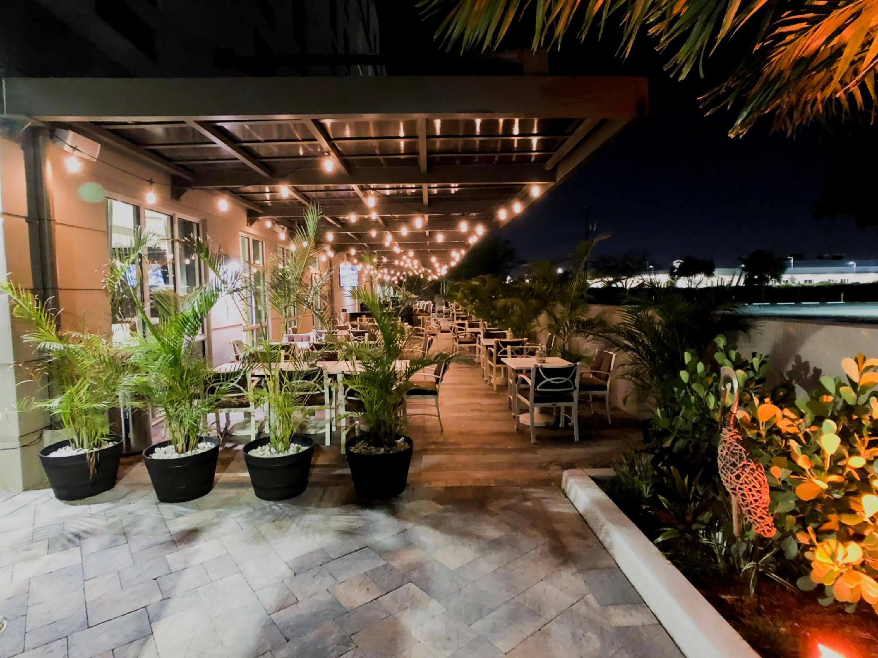 Wingate by Wyndham Miami Airport — 28
