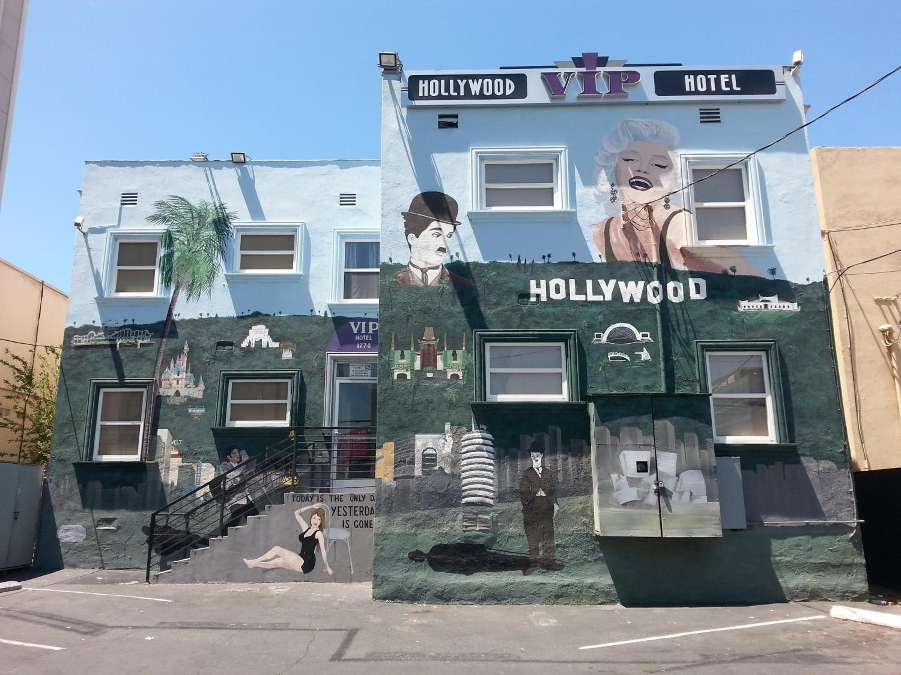 Hollywood VIP Hotel — 22