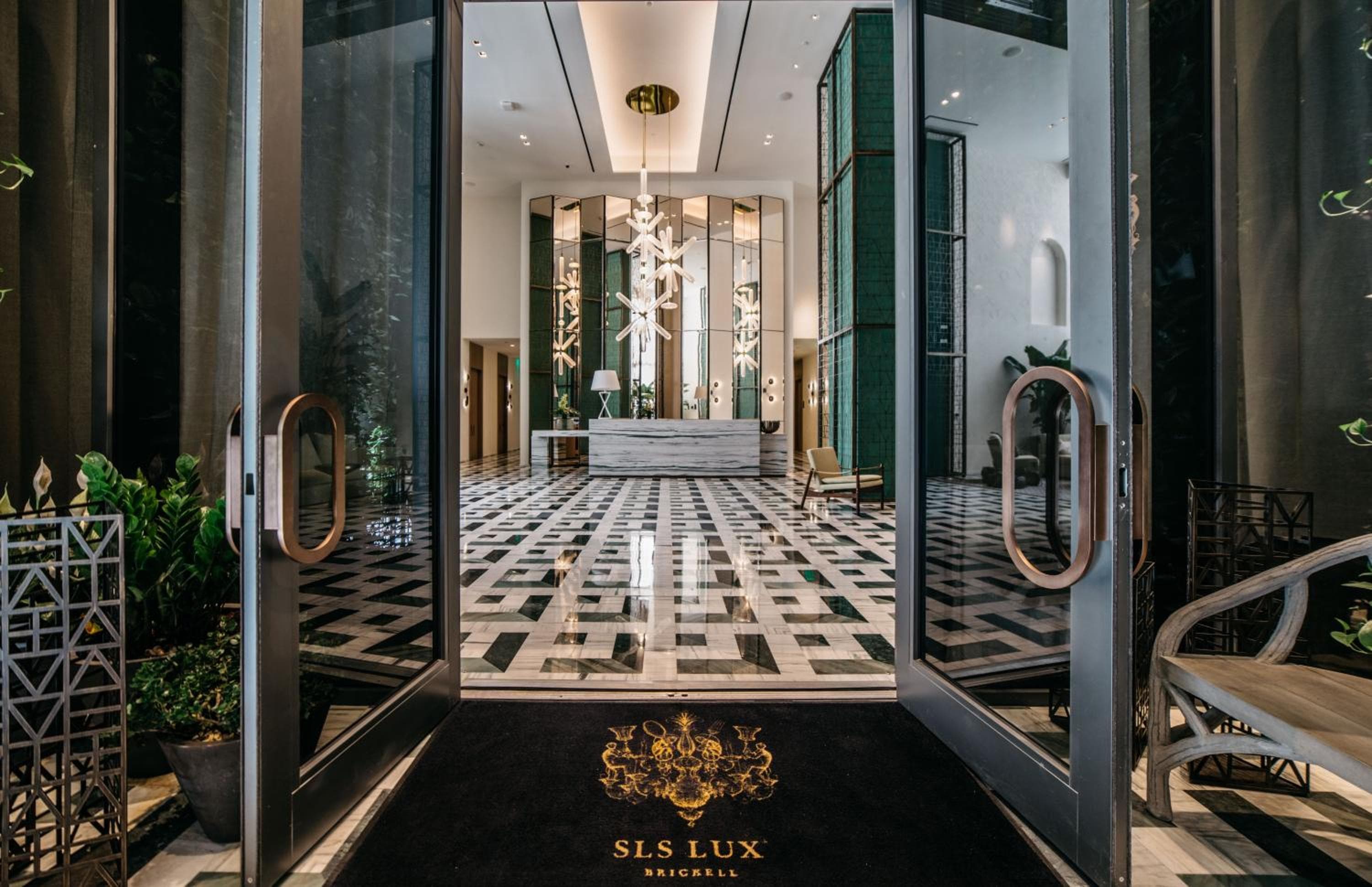 SLS LUX Brickell — 9