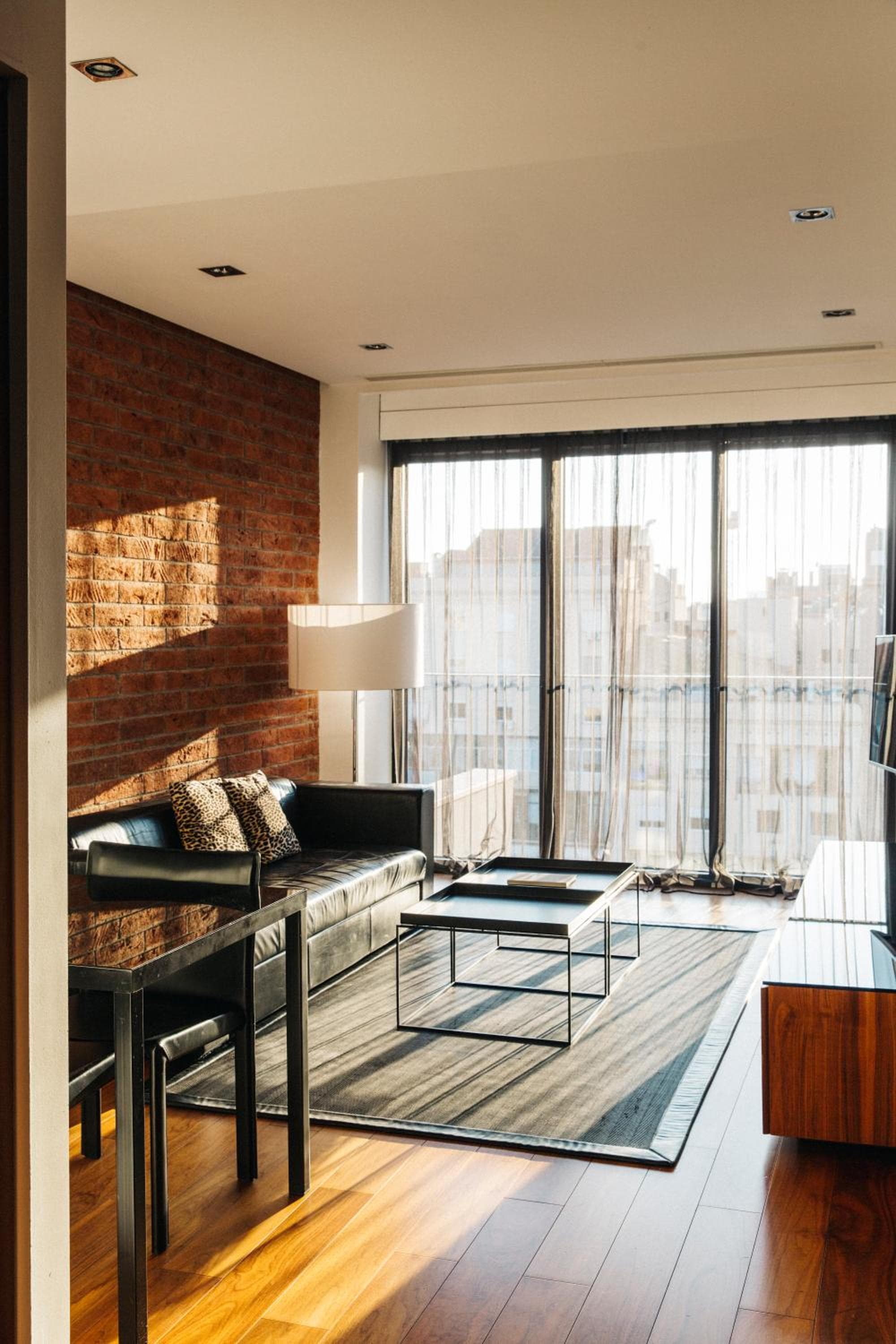 Suites Avenue — 26