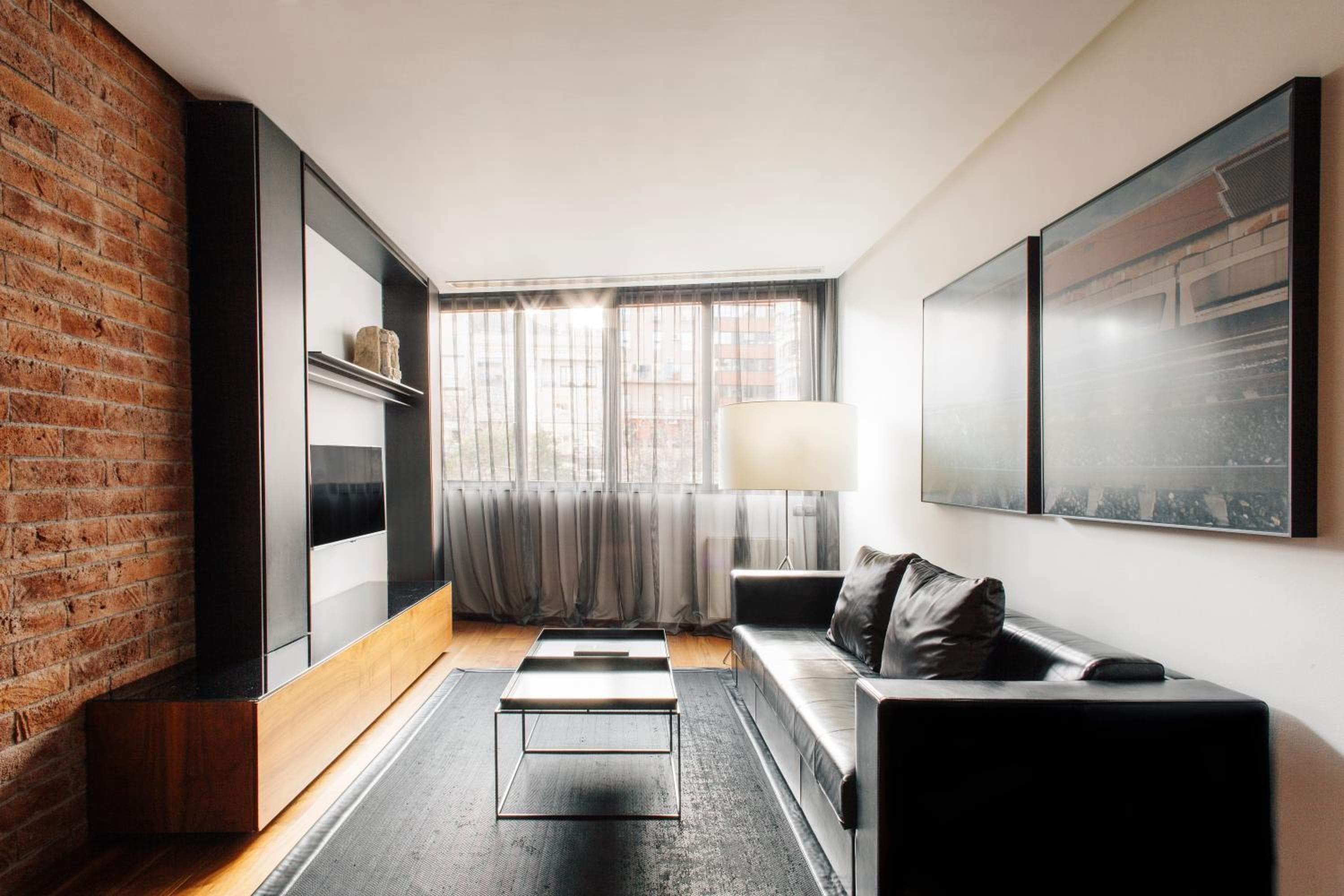 Suites Avenue — 25