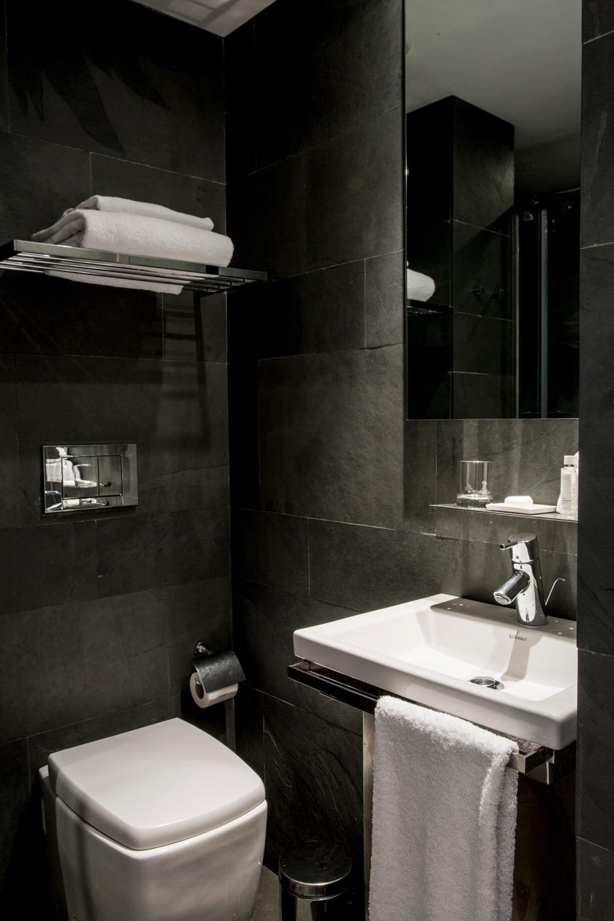 Suites Avenue — 15