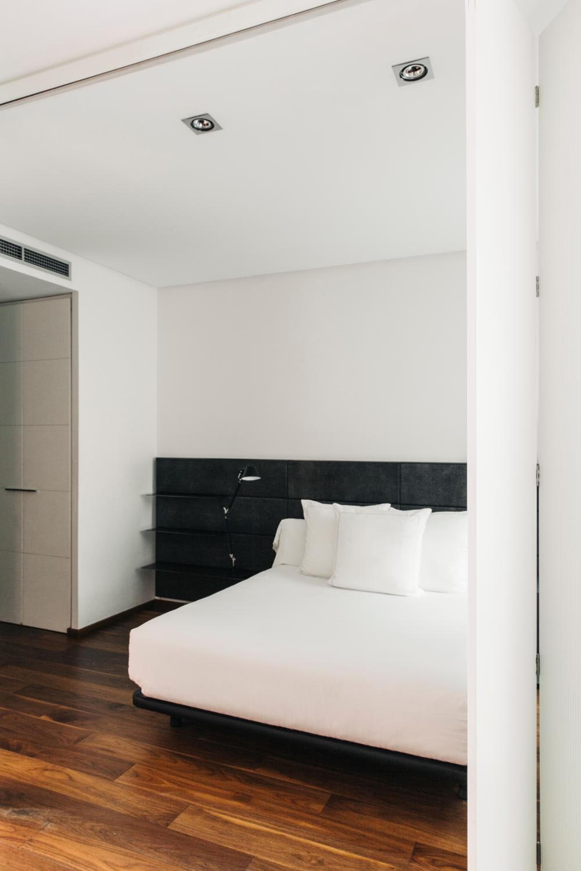 Suites Avenue — 27