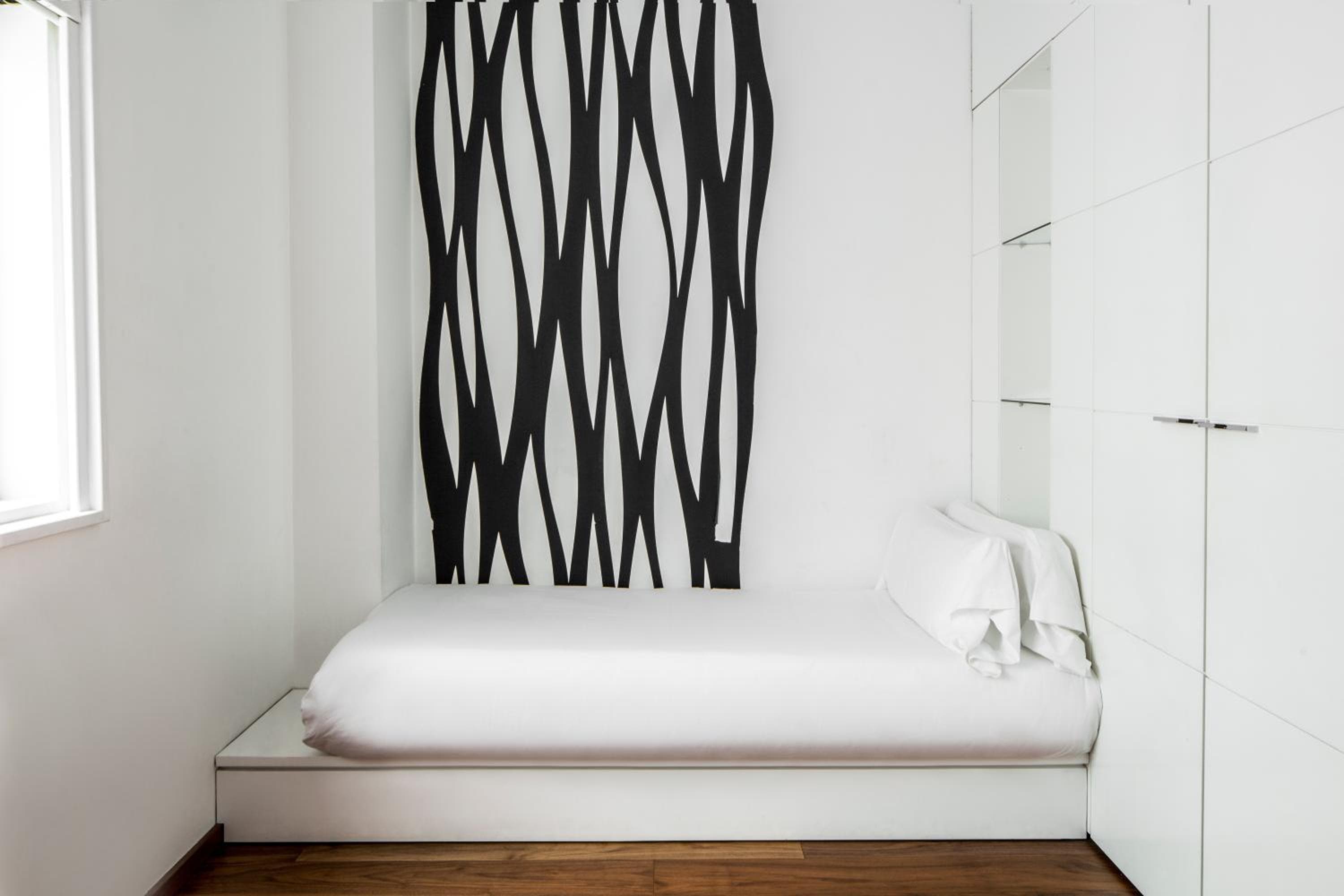 Suites Avenue — 28
