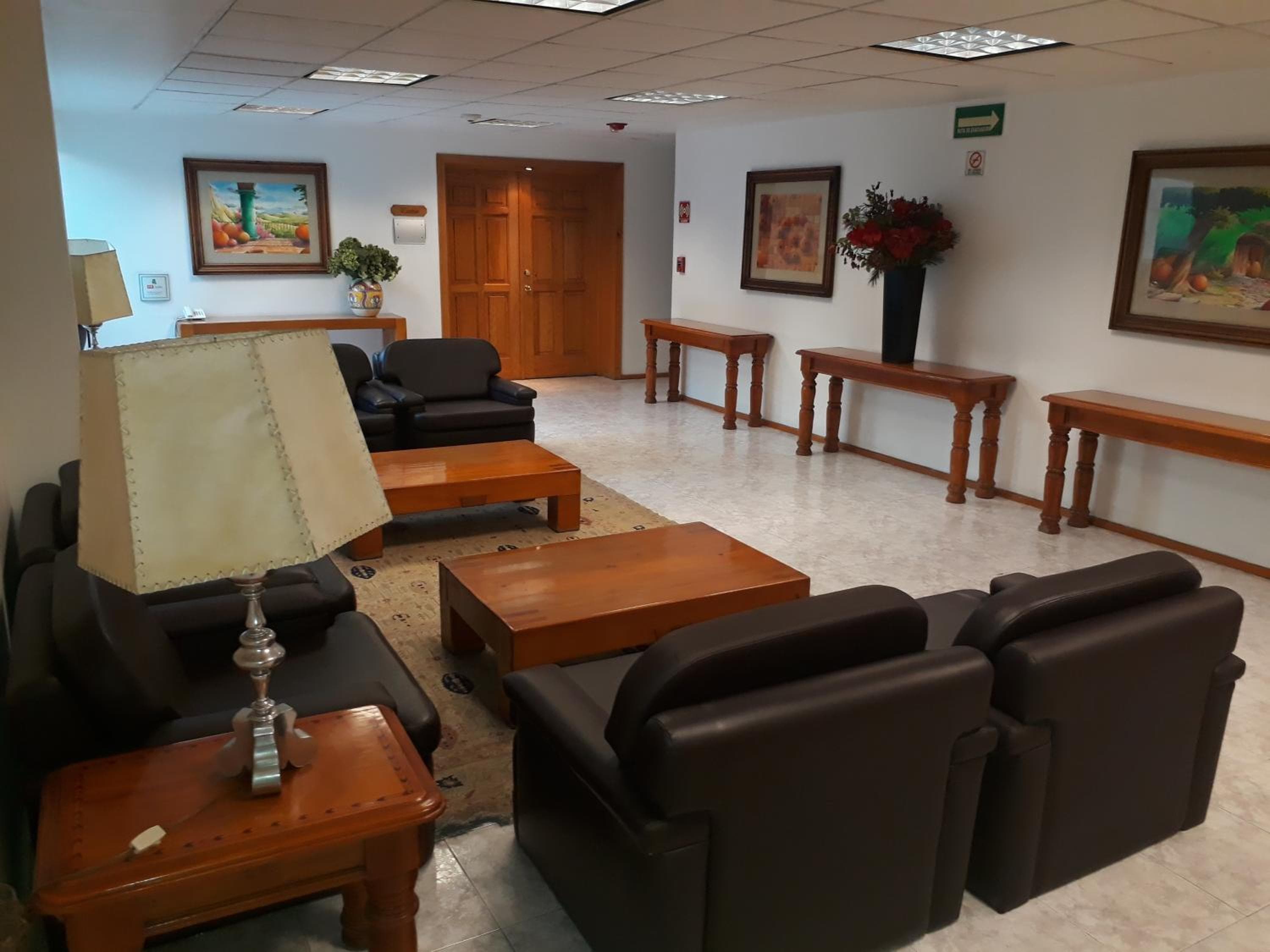 Hotel & Suites PF — 2
