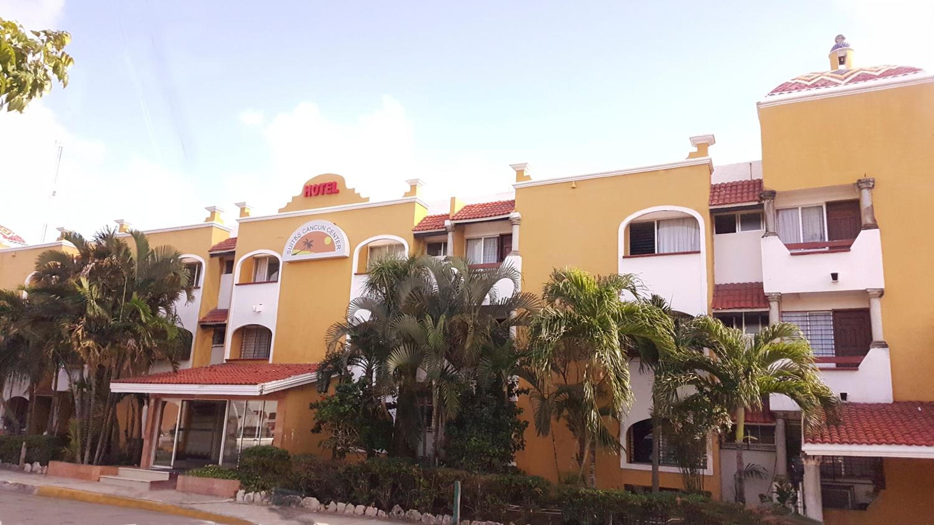Suites Cancún Centro — 1