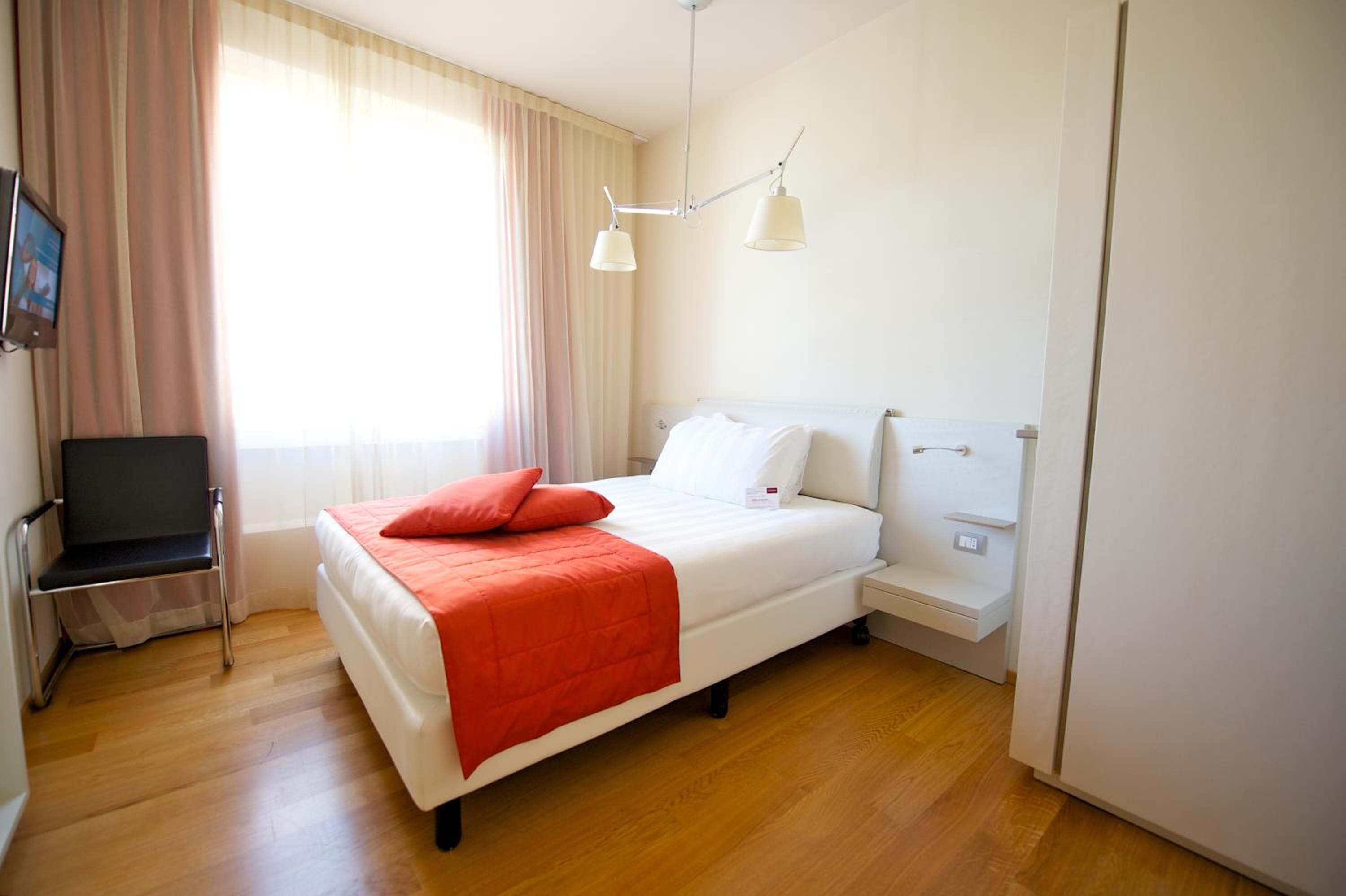 Hotel Mercure Milano Solari — 28