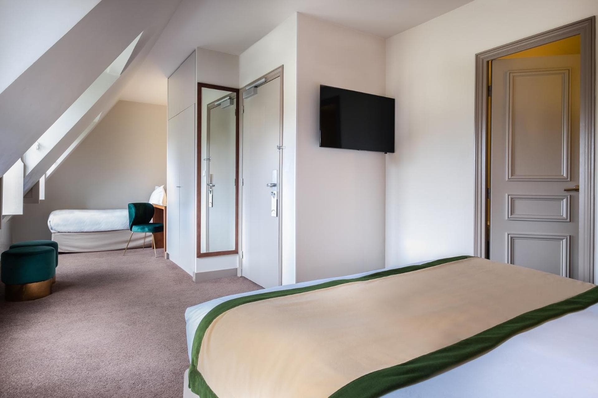 Hôtel Le Tourville by Inwood Hotels — 30