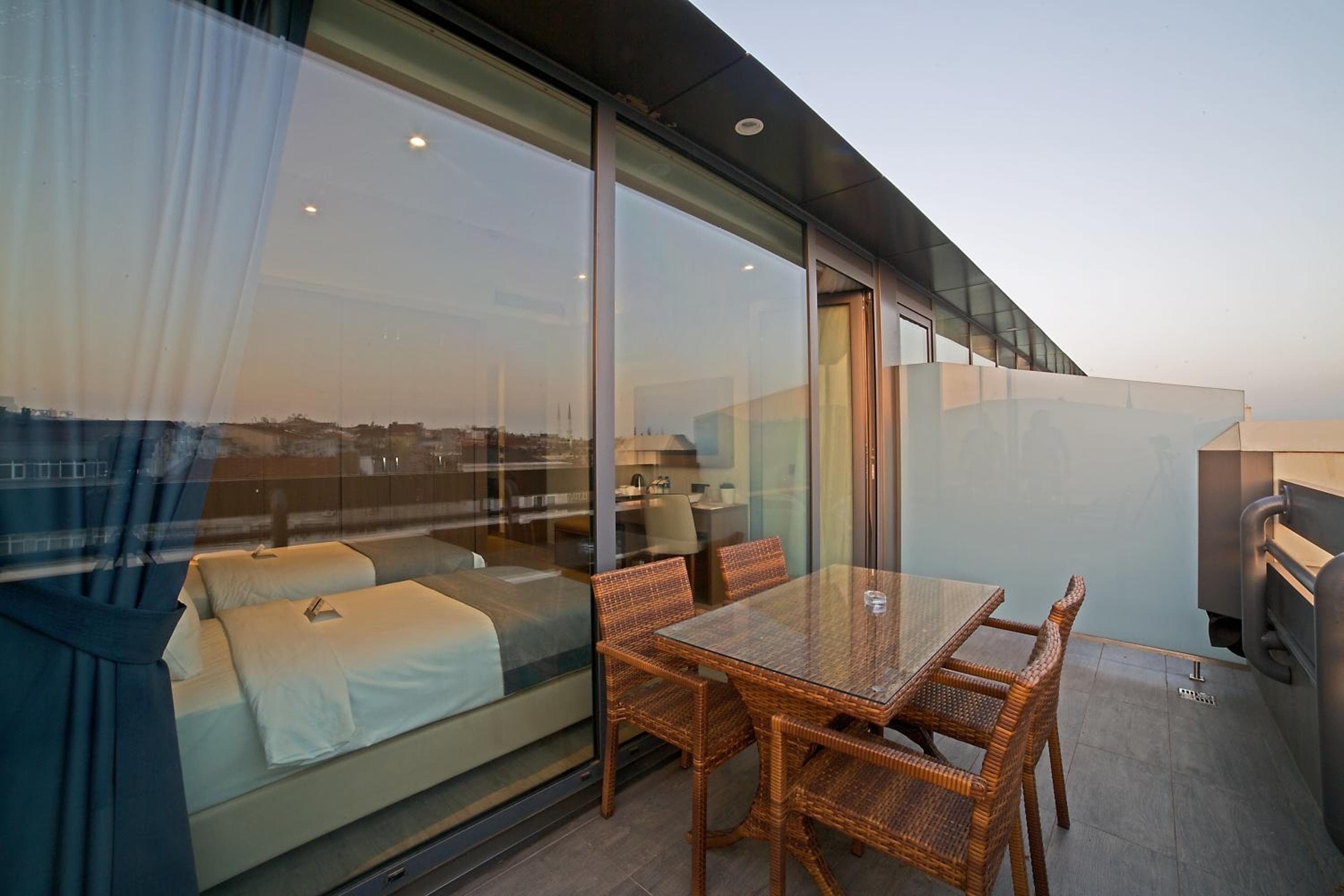 Ramada by Wyndham Istanbul Old City — 17