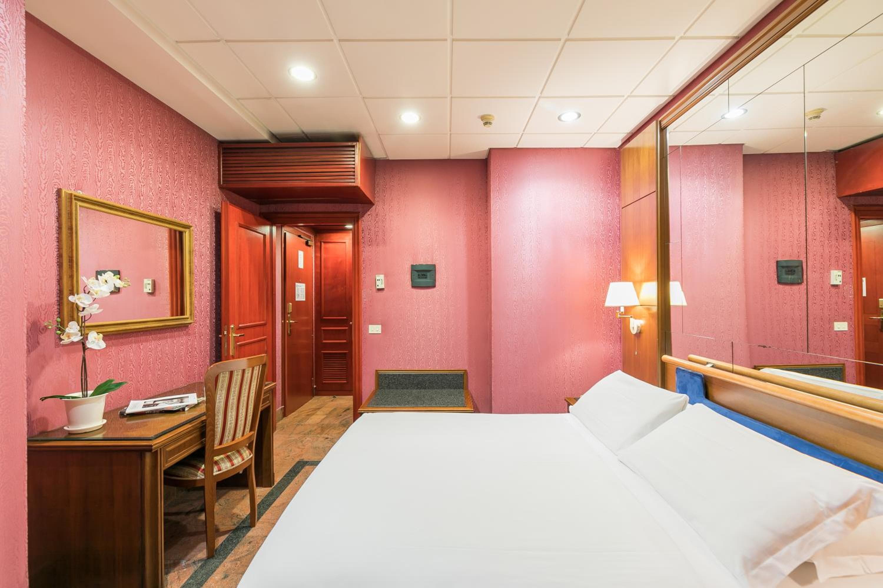 Madison Hotel — 12