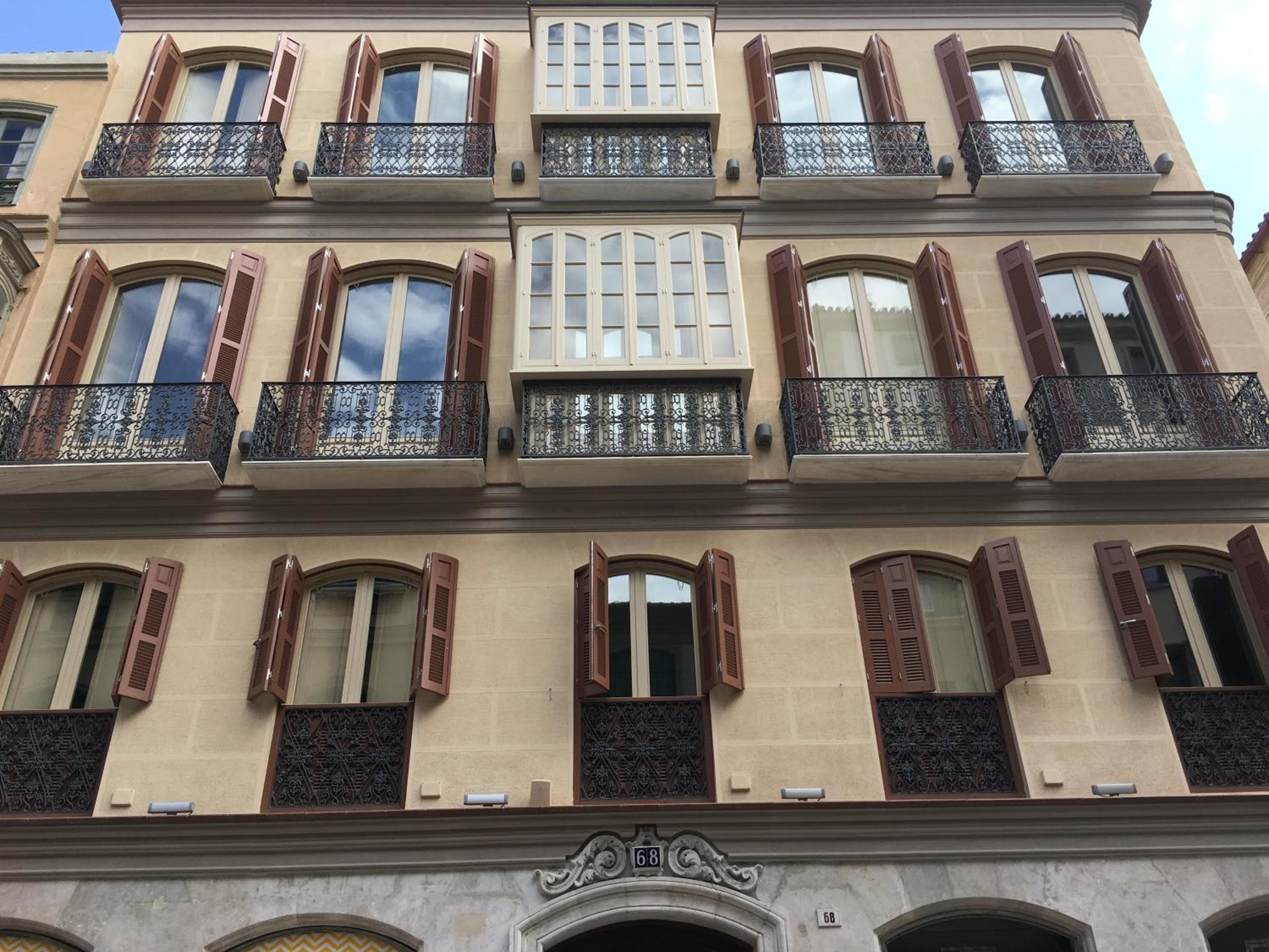 Apartamentos Pinar Malaga Centro — 24