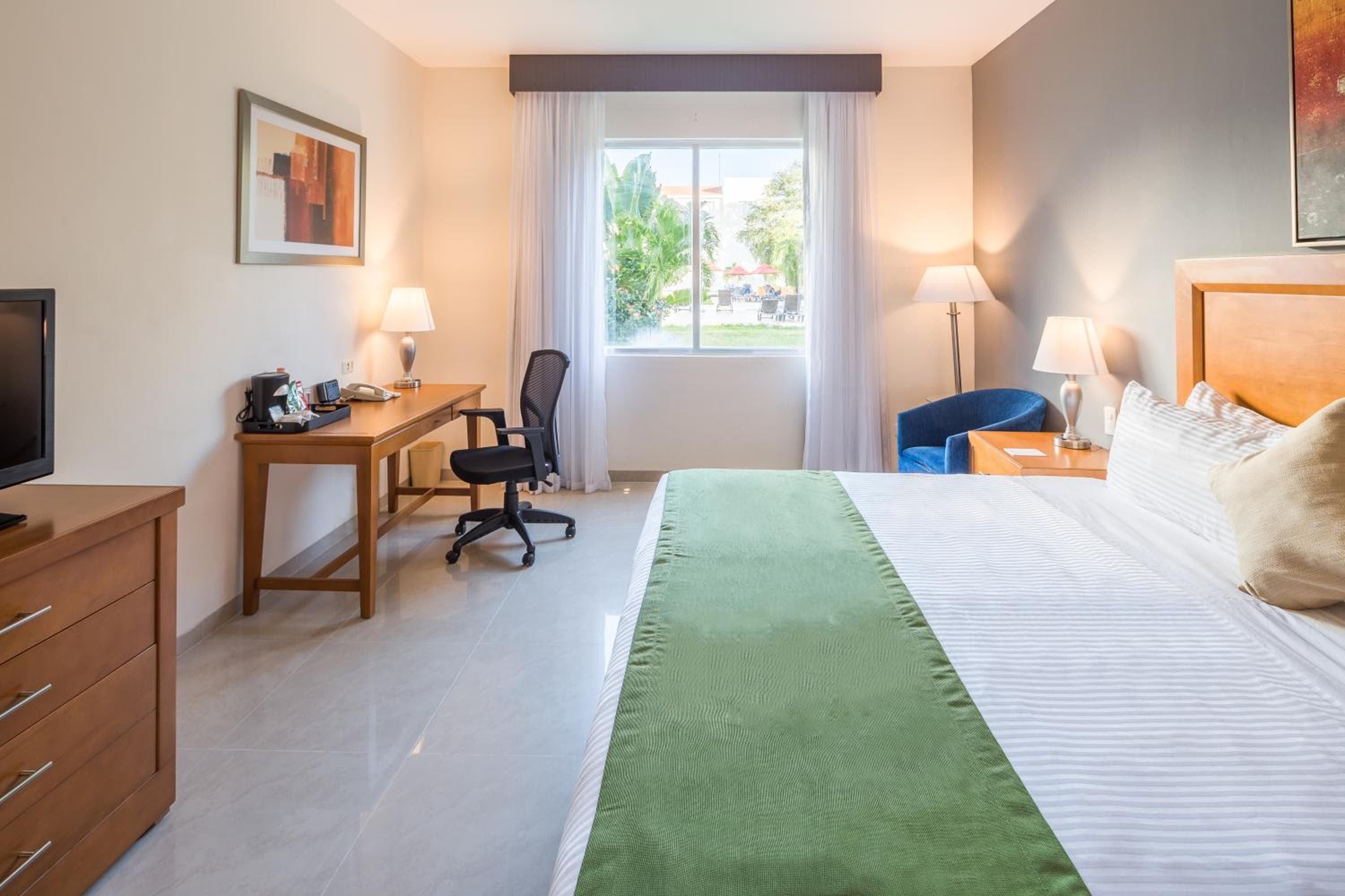 Wyndham Garden Playa del Carmen — 12