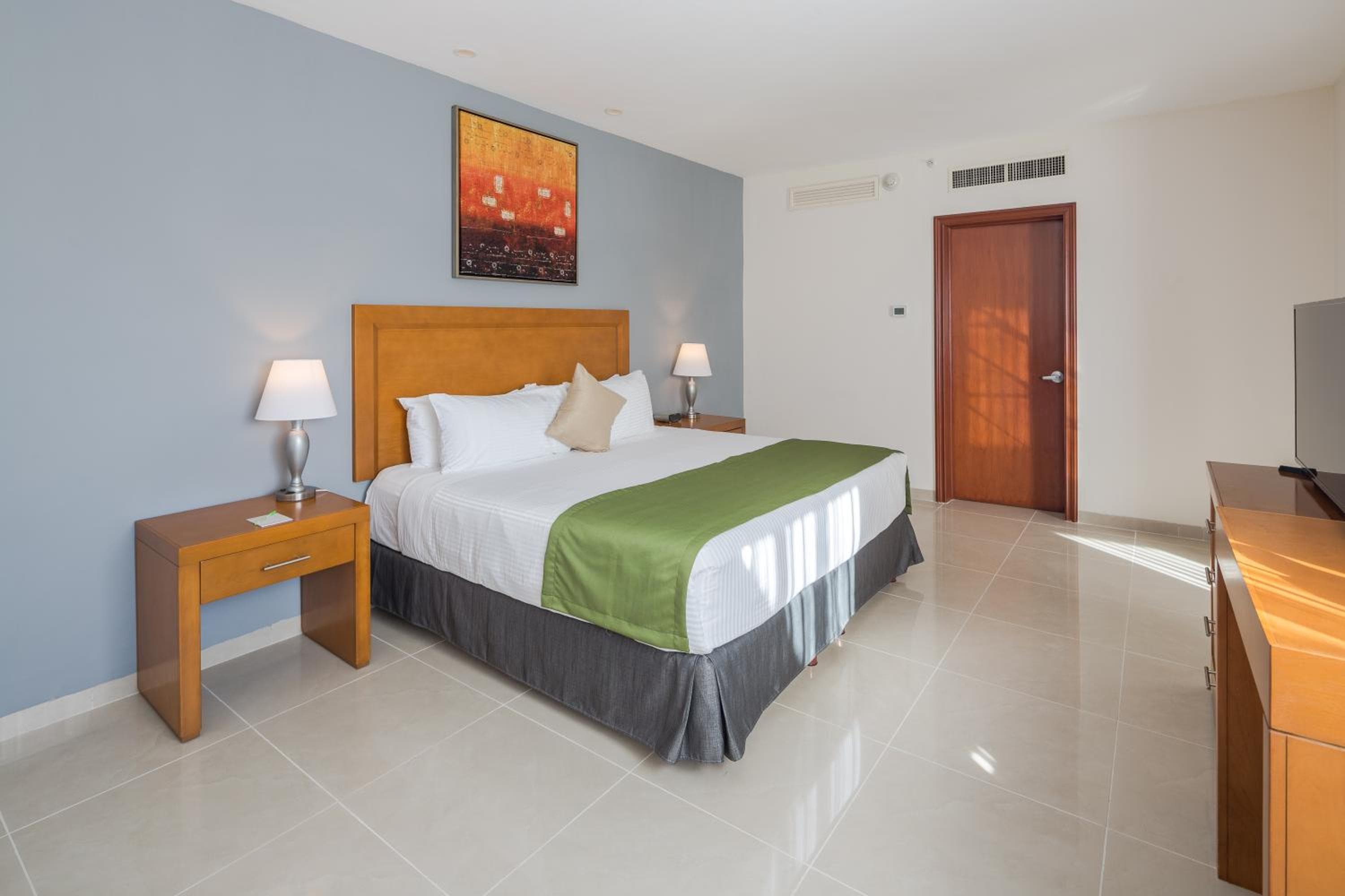 Wyndham Garden Playa del Carmen — 22