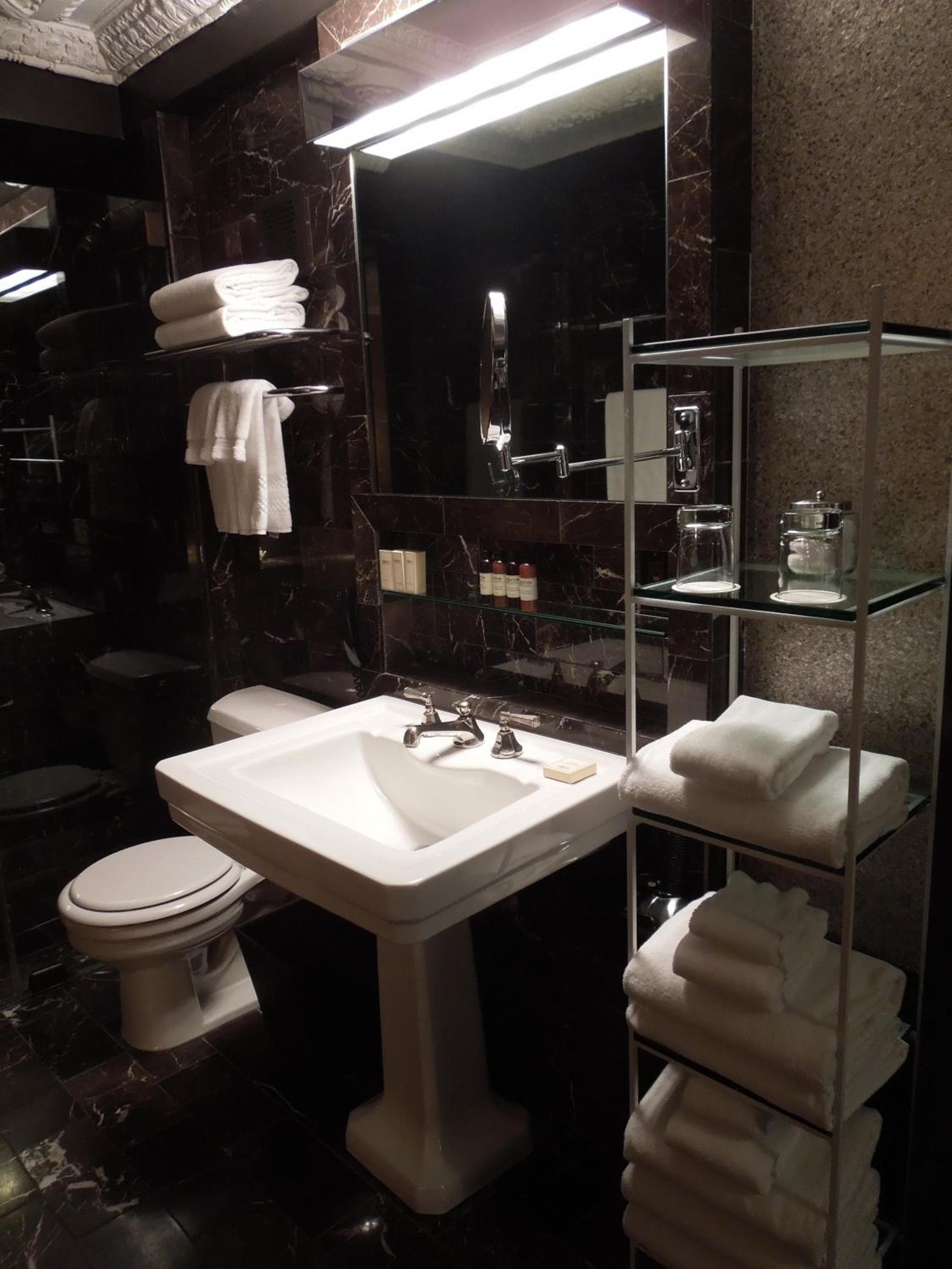 City Club Hotel — 16