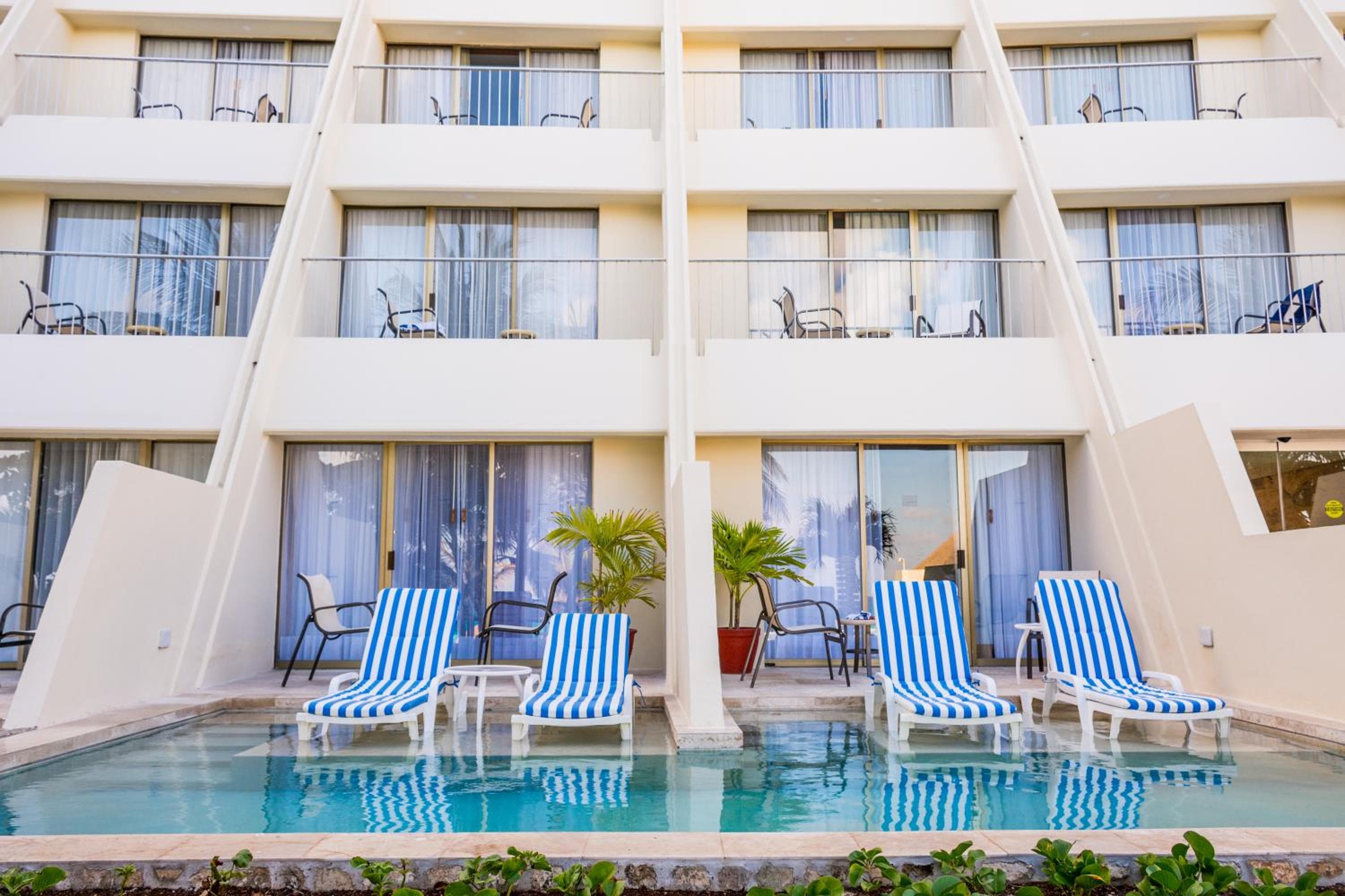 Grand Park Royal Cancun - All Inclusive — 9