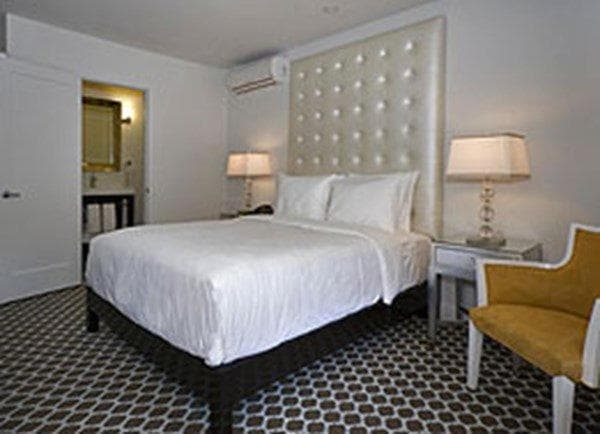 L.A. Sky Boutique Hotel — 4