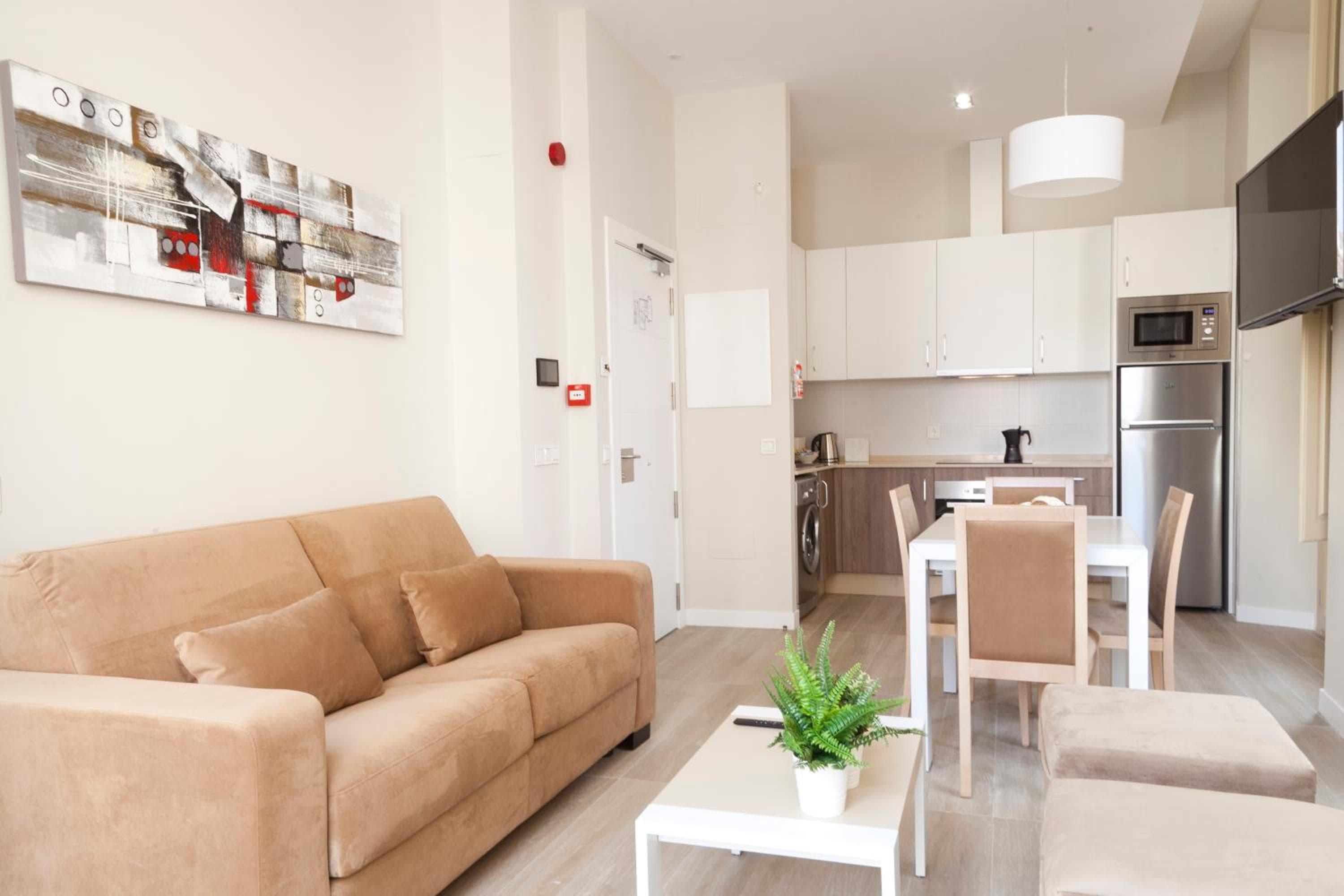 Apartamentos Pinar Málaga Centro - Carretería — 12