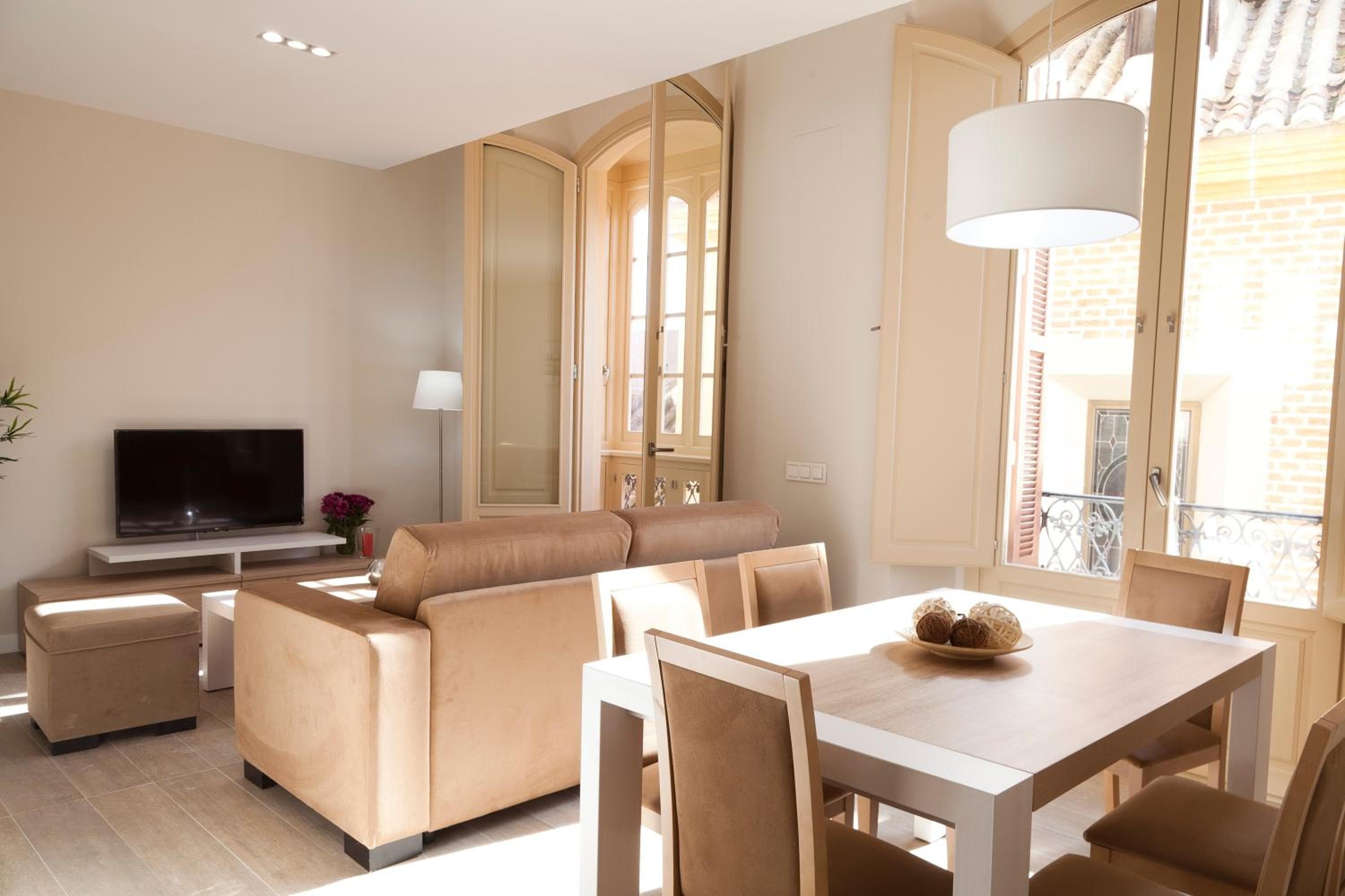Apartamentos Pinar Malaga Centro — 8